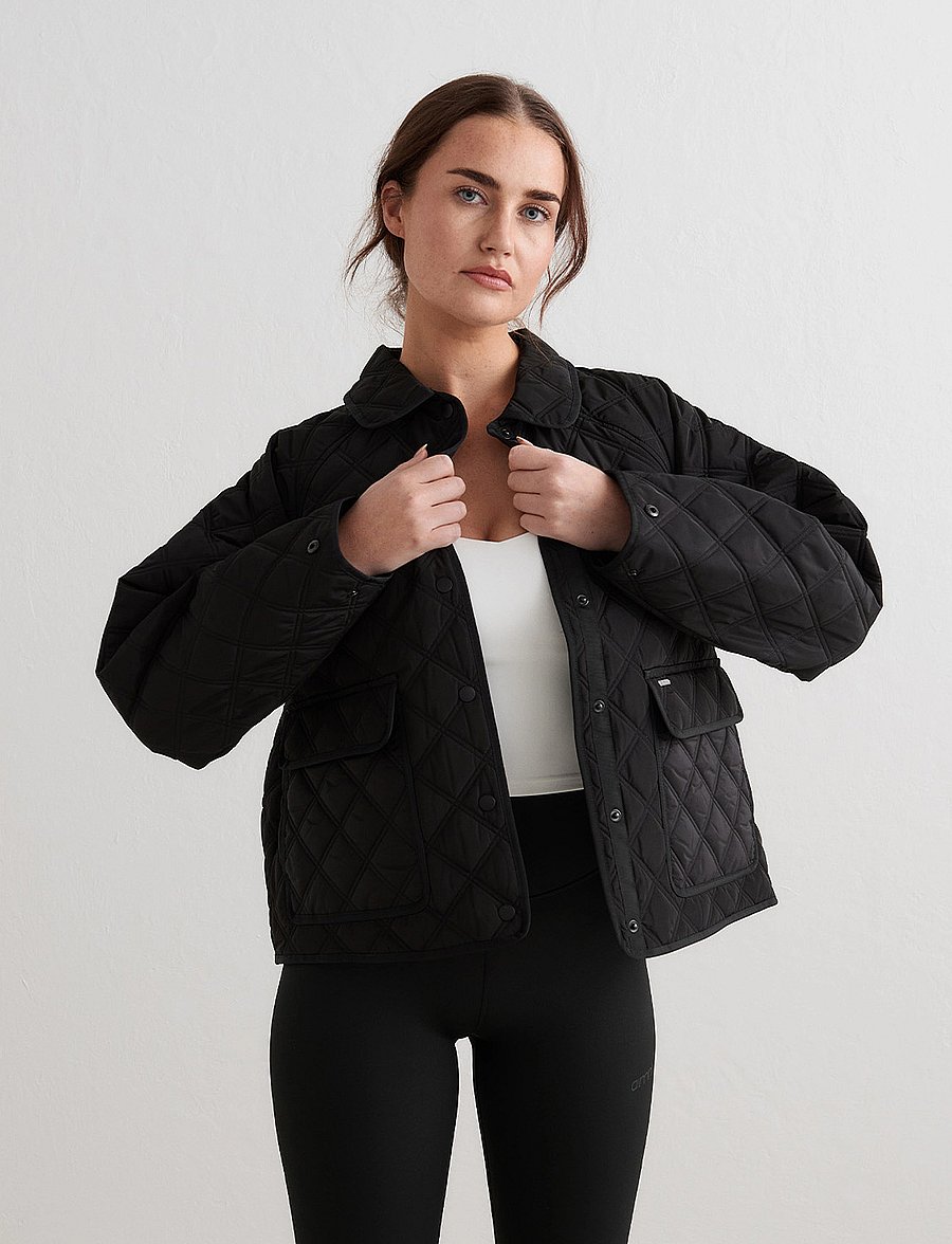 aim´n - Quilted Femme Jacket - uformelle jakker - black - 4