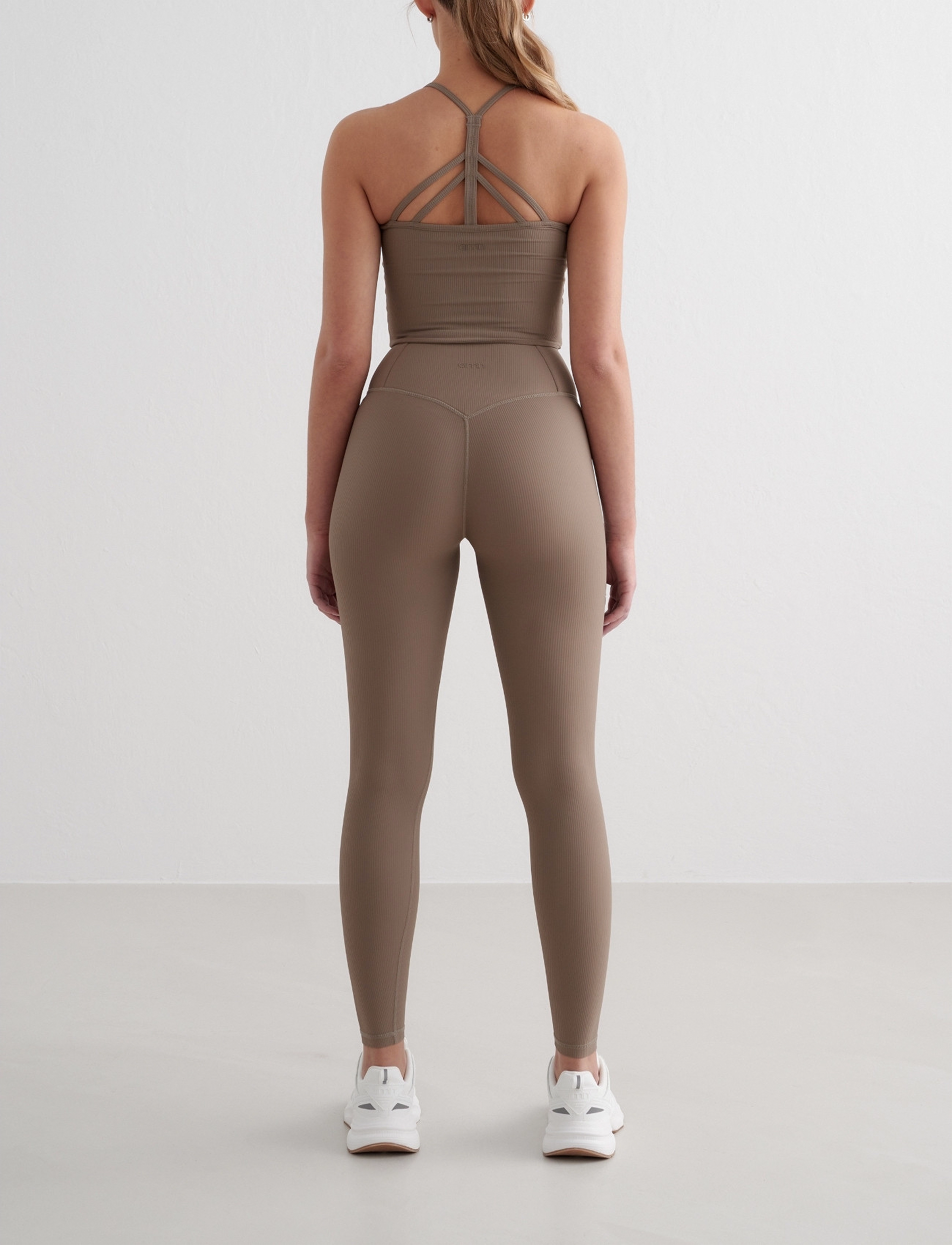 aim´n - Ribbed Performance Tights - volle länge - nougat - 2