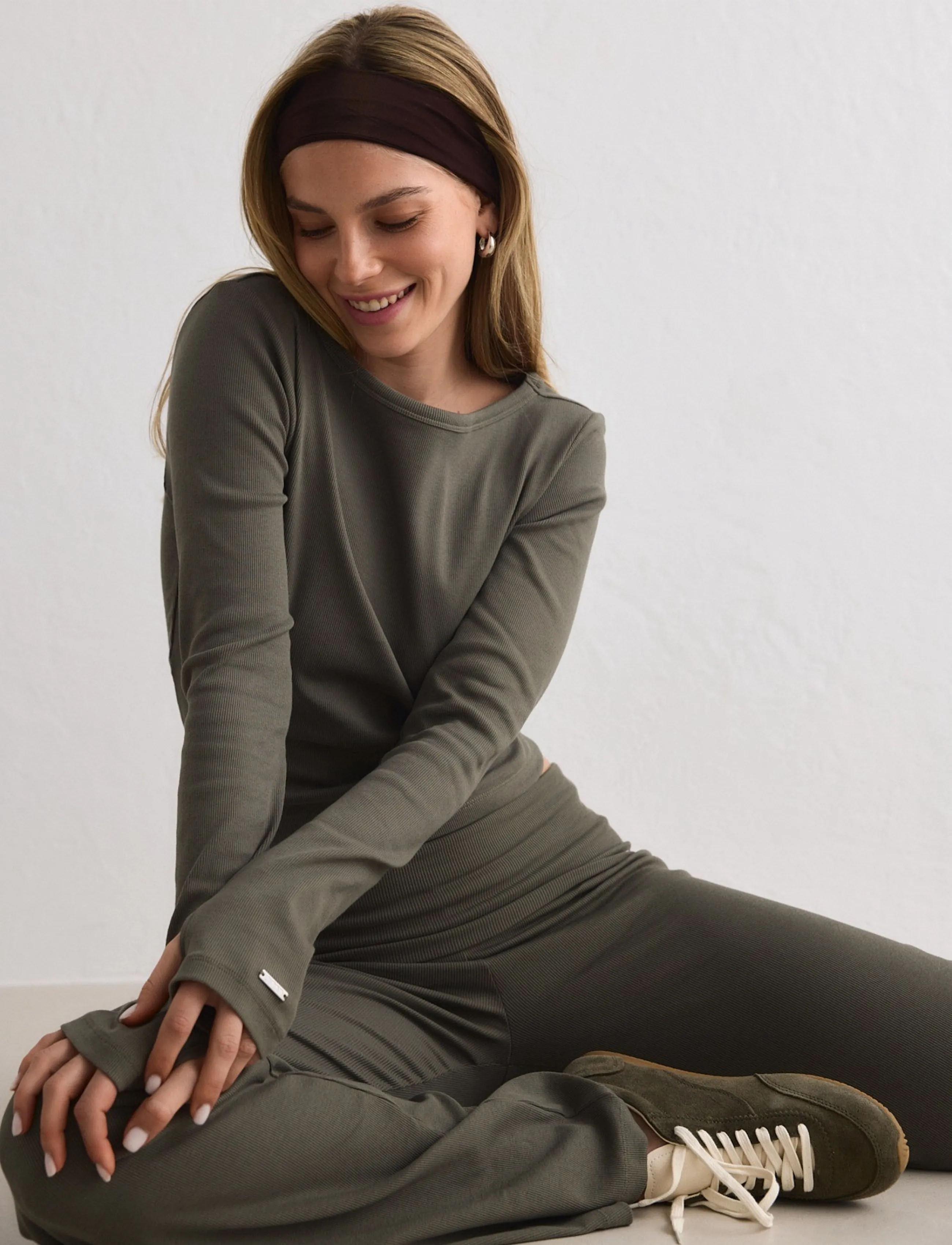 aim´n - Ease Ribbed Long Sleeve Top - långärmade tröjor - ivy - 4