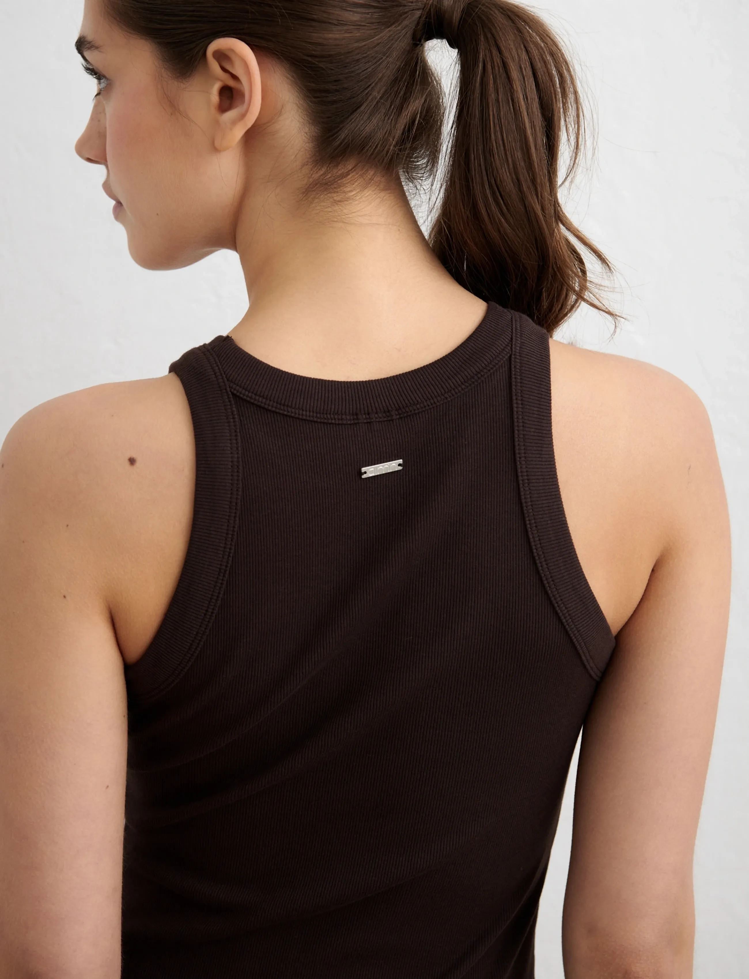 aim´n - Ease Ribbed Tank Dress - kleider & röcke - chocolate - 5