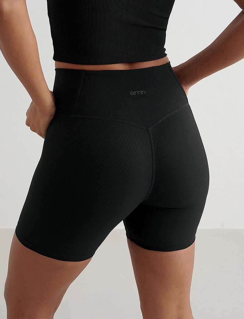 aim´n - Ribbed Performance Midi Biker Shorts - shorts - black - 0