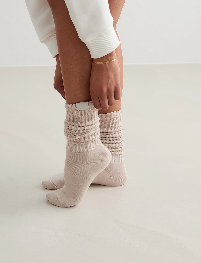 aim´n - Slouch Socks - kläder - clay - 3