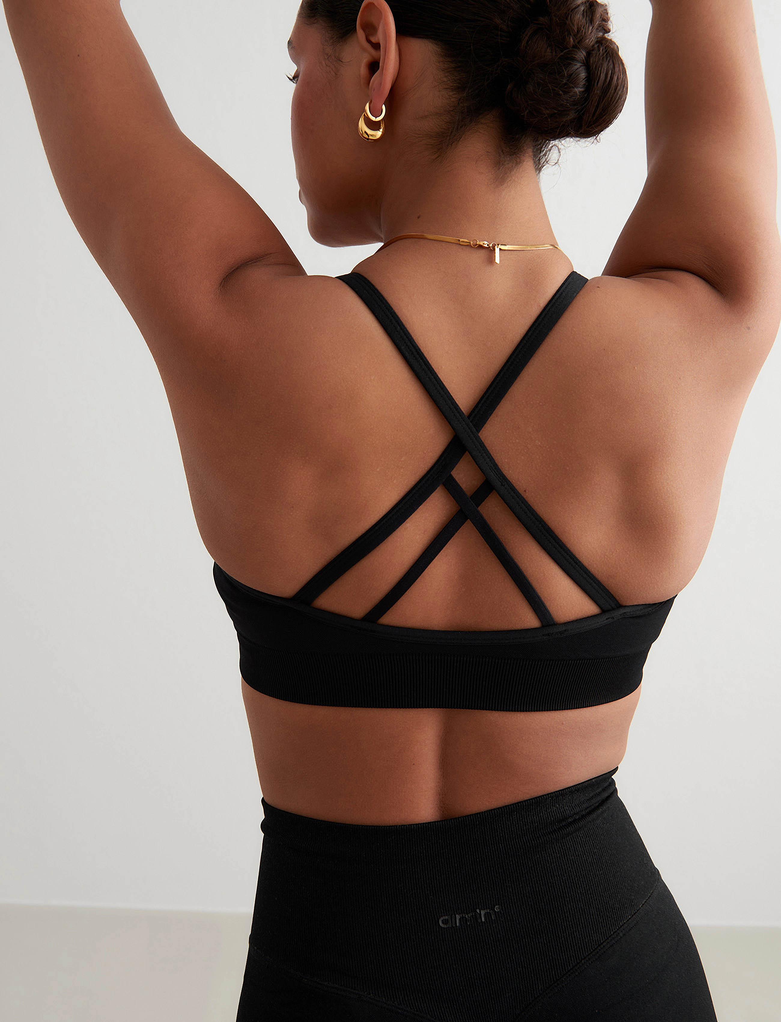 aim ́n Shape Seamless Cross Back Bra, Kvinder, Sømløs Krydsryg BH, Sort, Str: L