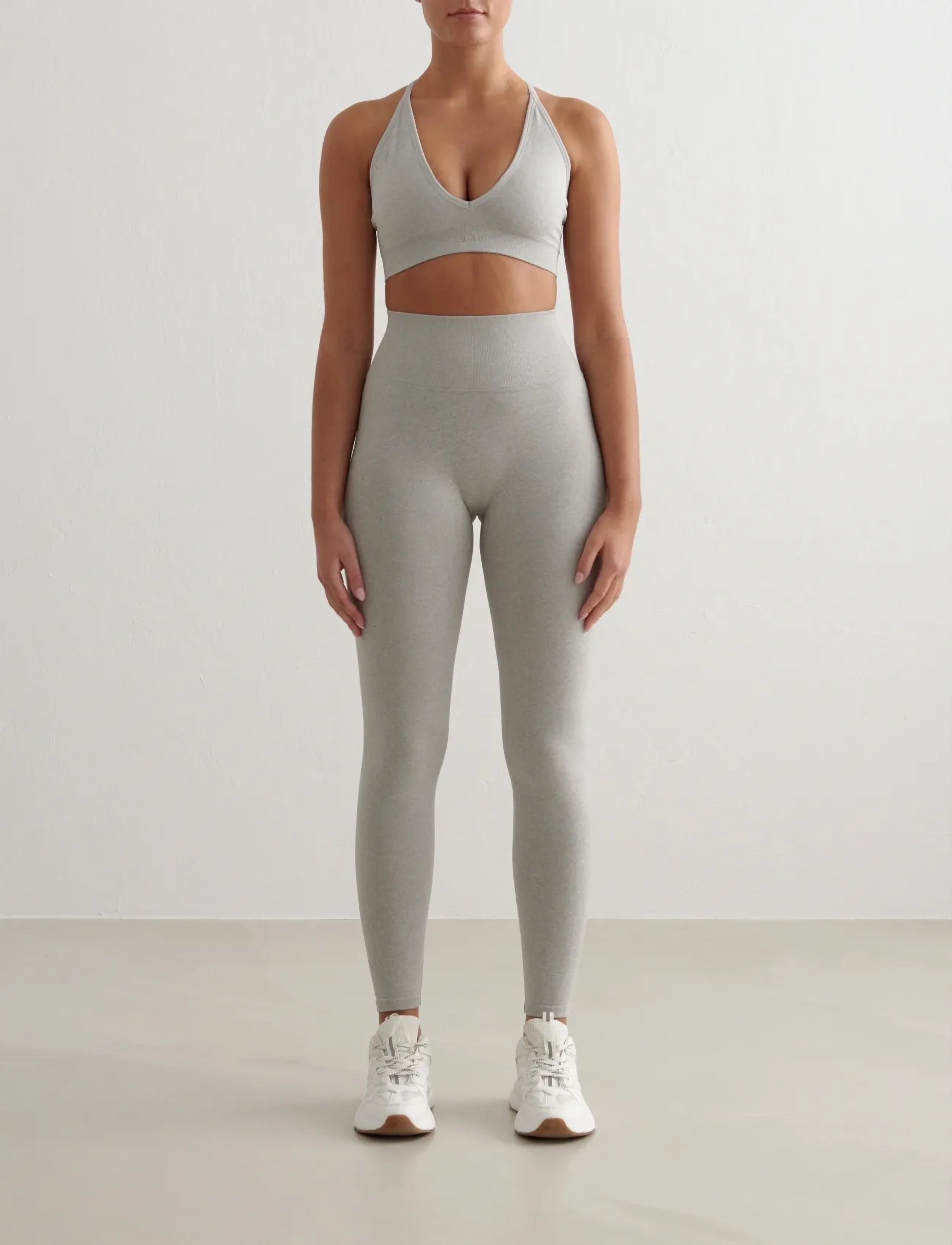 aim´n - Shape Seamless Cross Back Bra - sports-bh'er - grey melange - 4