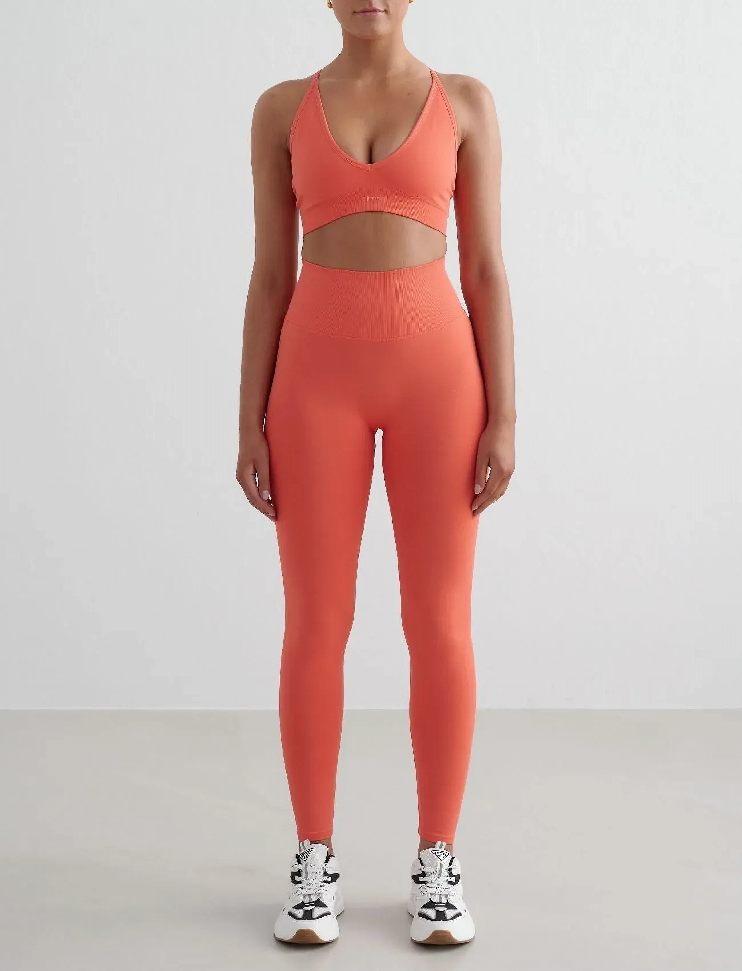aim´n - Shape Seamless Cross Back Bra - sports-bh'er - tangerine - 4