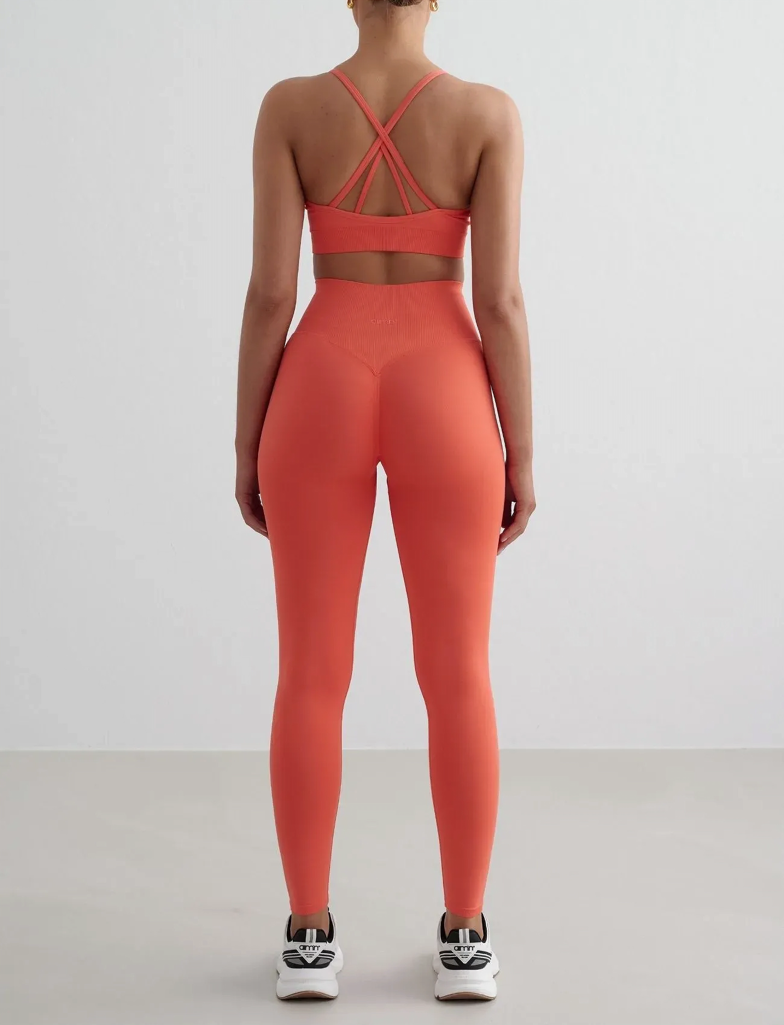 aim´n - Shape Seamless Cross Back Bra - sports-bh'er - tangerine - 5