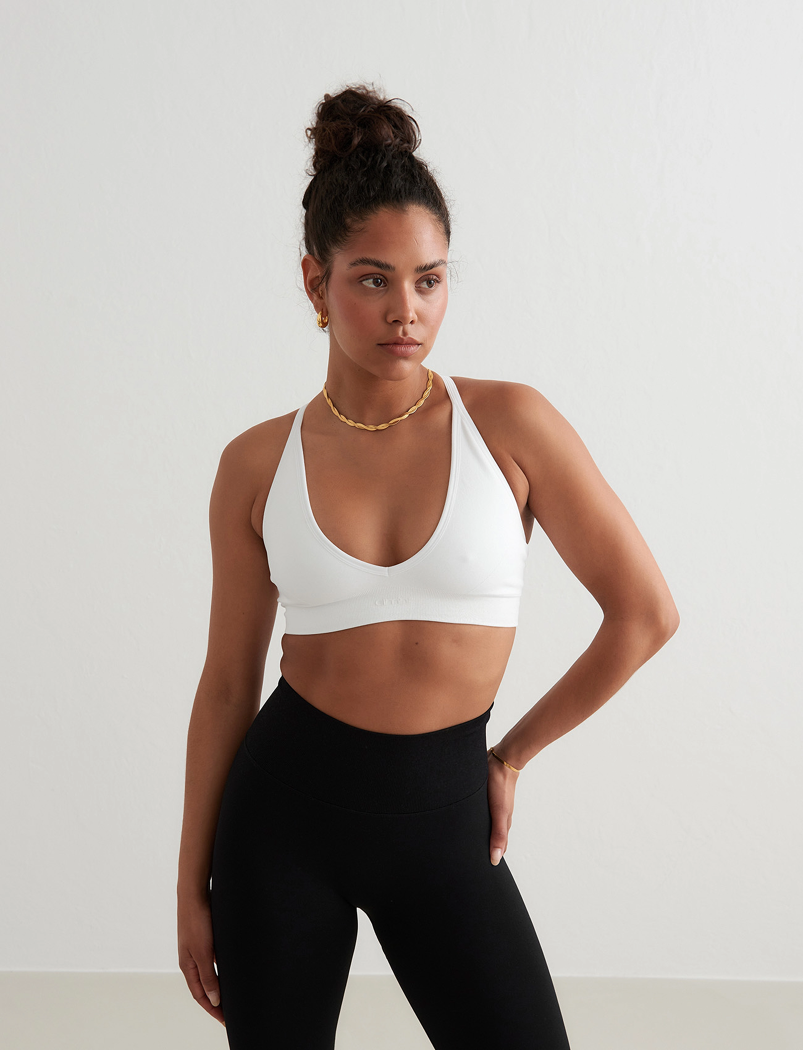 aim ́n Shape Seamless Cross Back Bra, L, White, Sport Clothing > Sport Bras - All, Dame