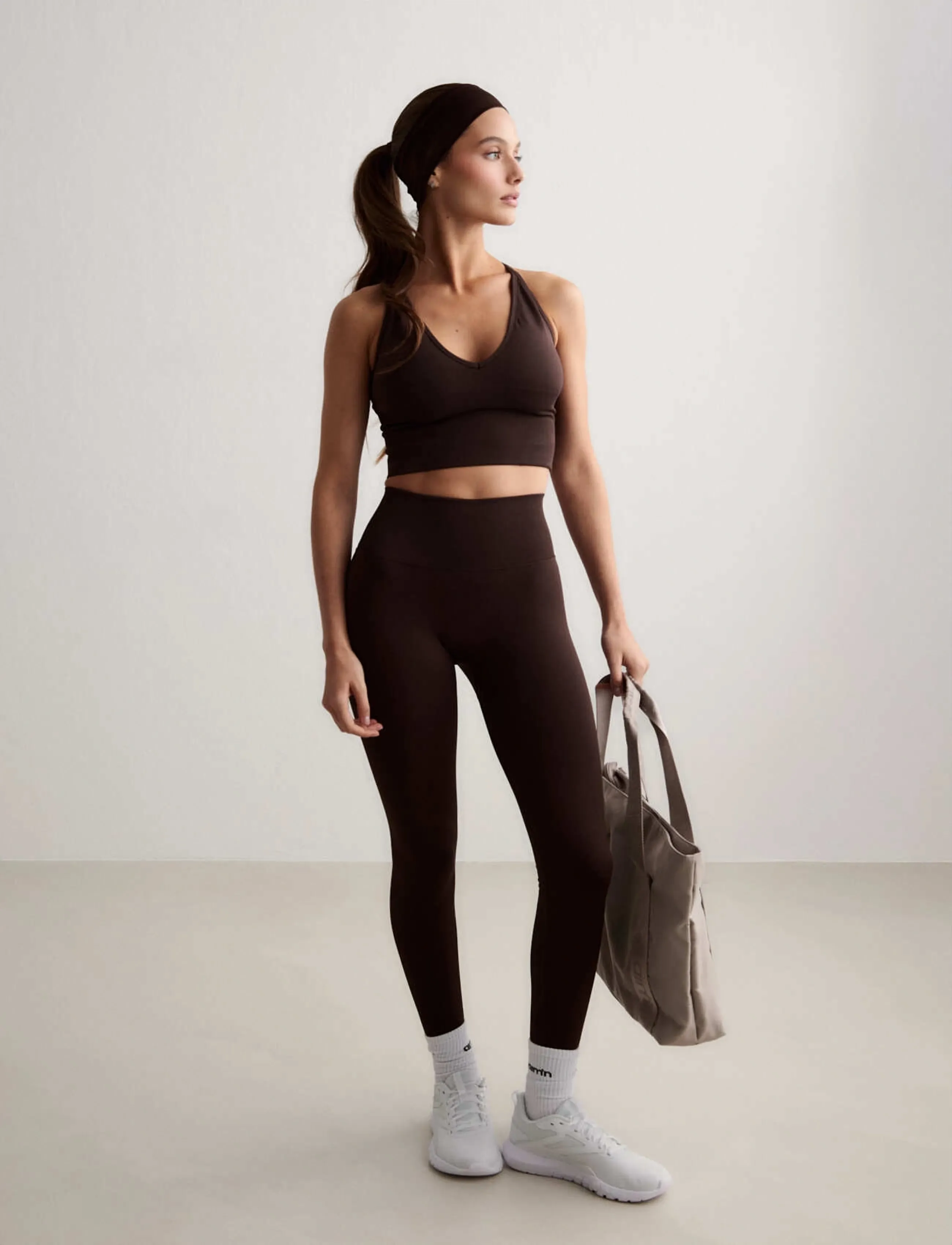 aim ́n Shape Seamless Cross Back Bralette, Kvinder, Sømløs Krydsryg Bralette, Brun, Str: L