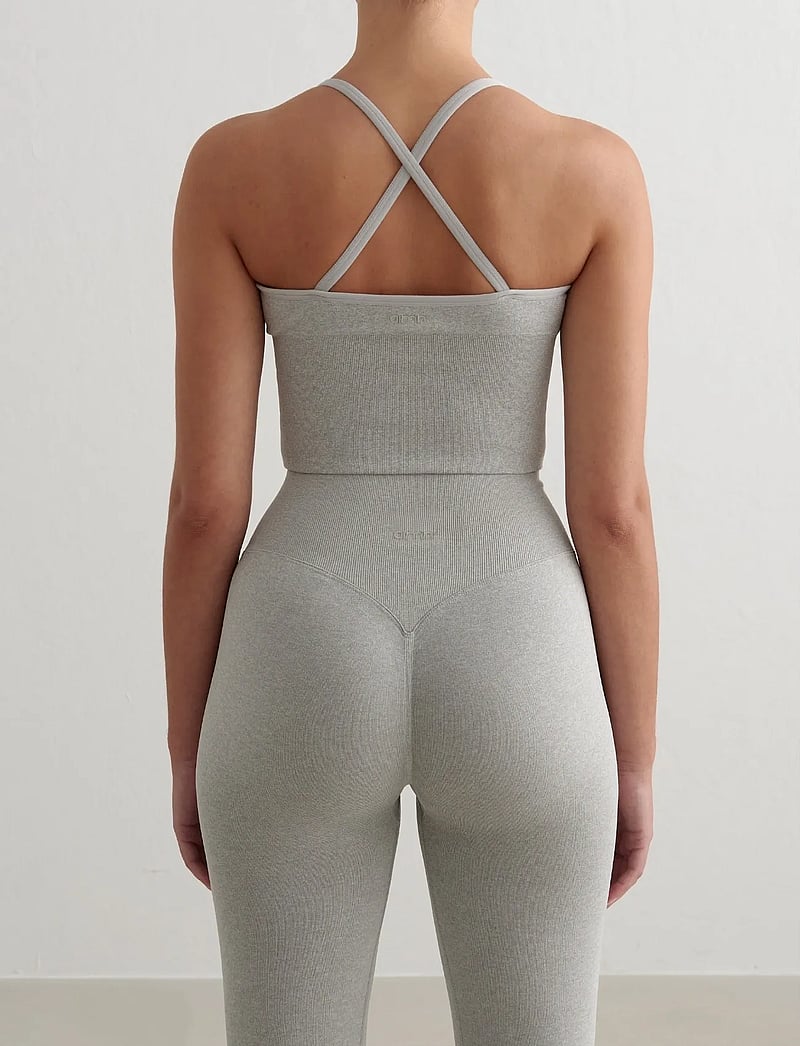 aim´n - Shape Seamless Cross Back Bralette - spordirinnahoidjad - grey melange - 3