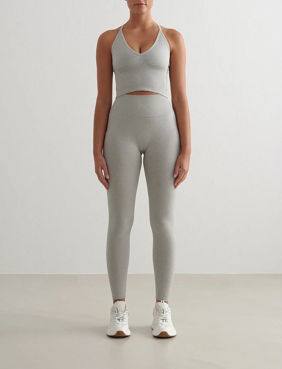 aim´n - Shape Seamless Cross Back Bralette - spordirinnahoidjad - grey melange - 4