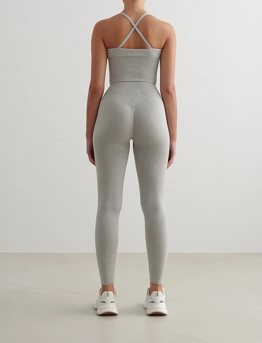 aim´n - Shape Seamless Cross Back Bralette - spordirinnahoidjad - grey melange - 5