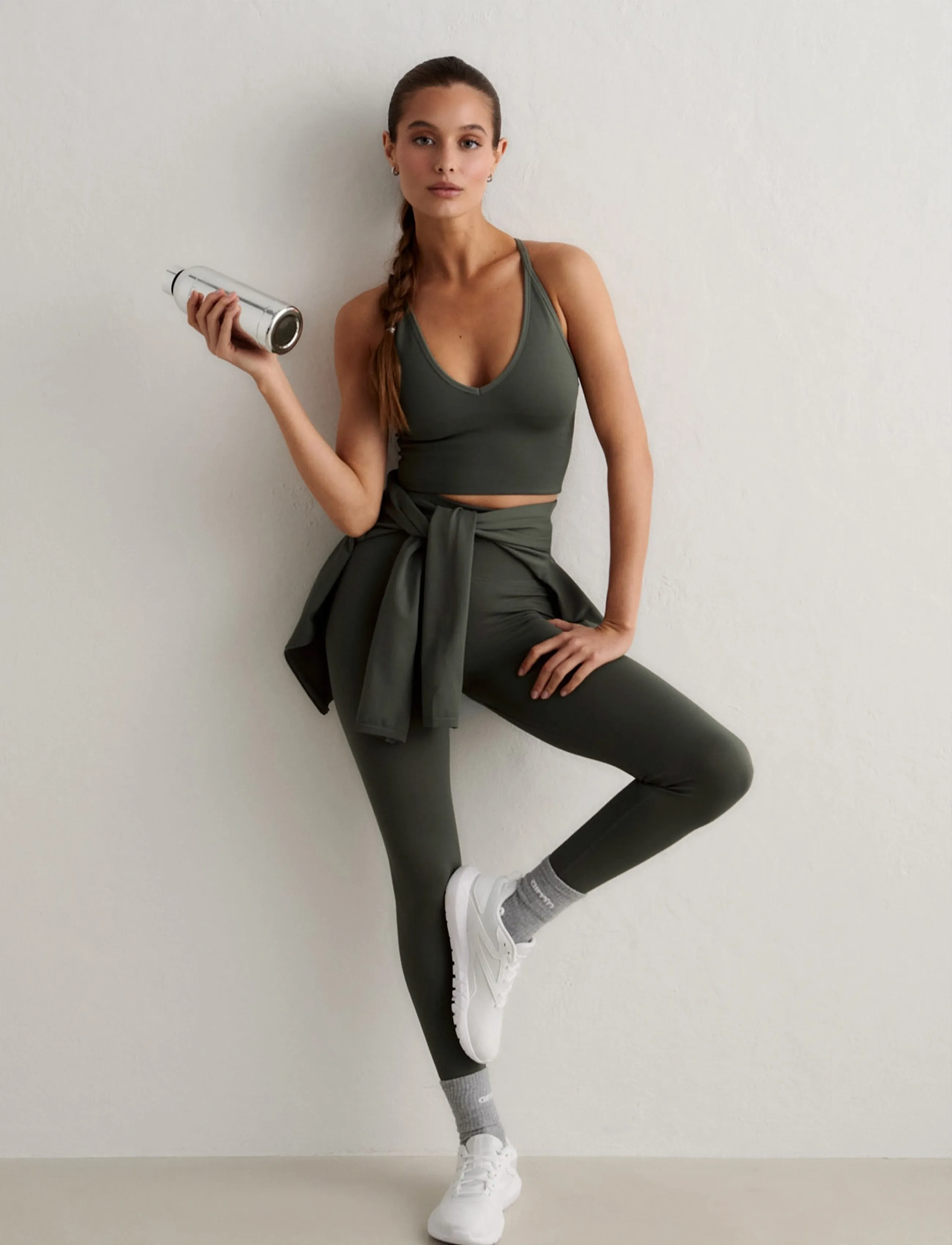 aim´n - Shape Seamless Cross Back Bralette - sport-bhs - ivy - 5