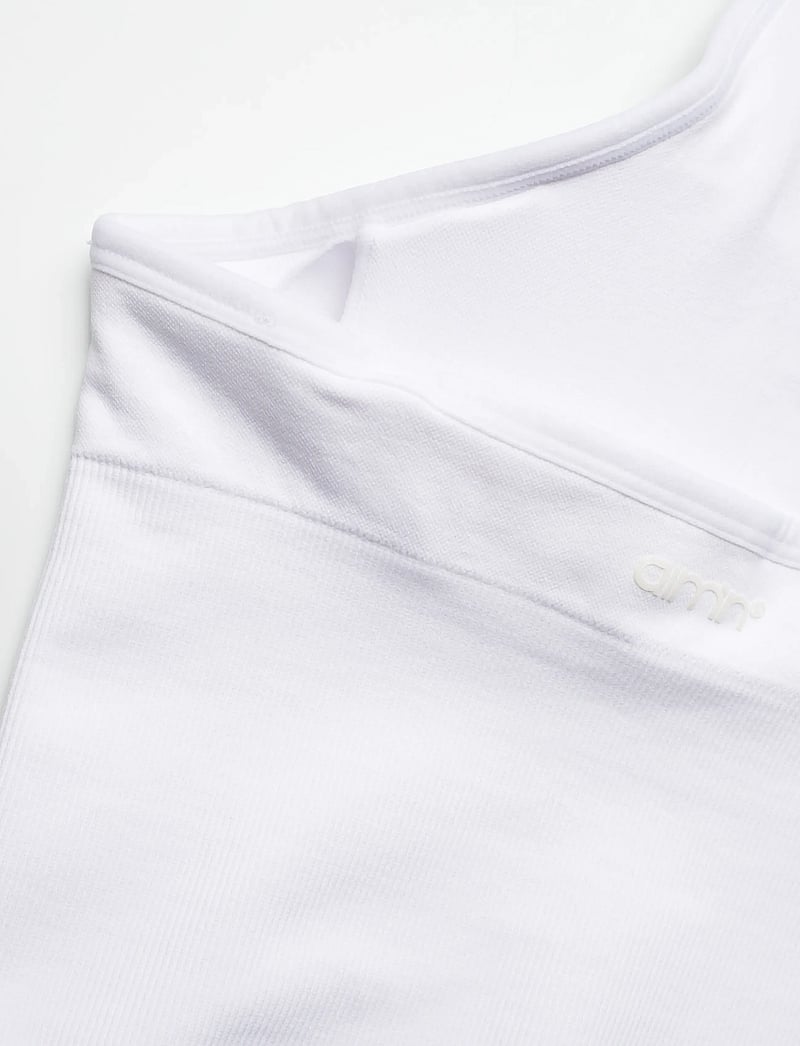 aim´n - Shape Seamless Cross Back Bralette - sports-bh'er - white - 2