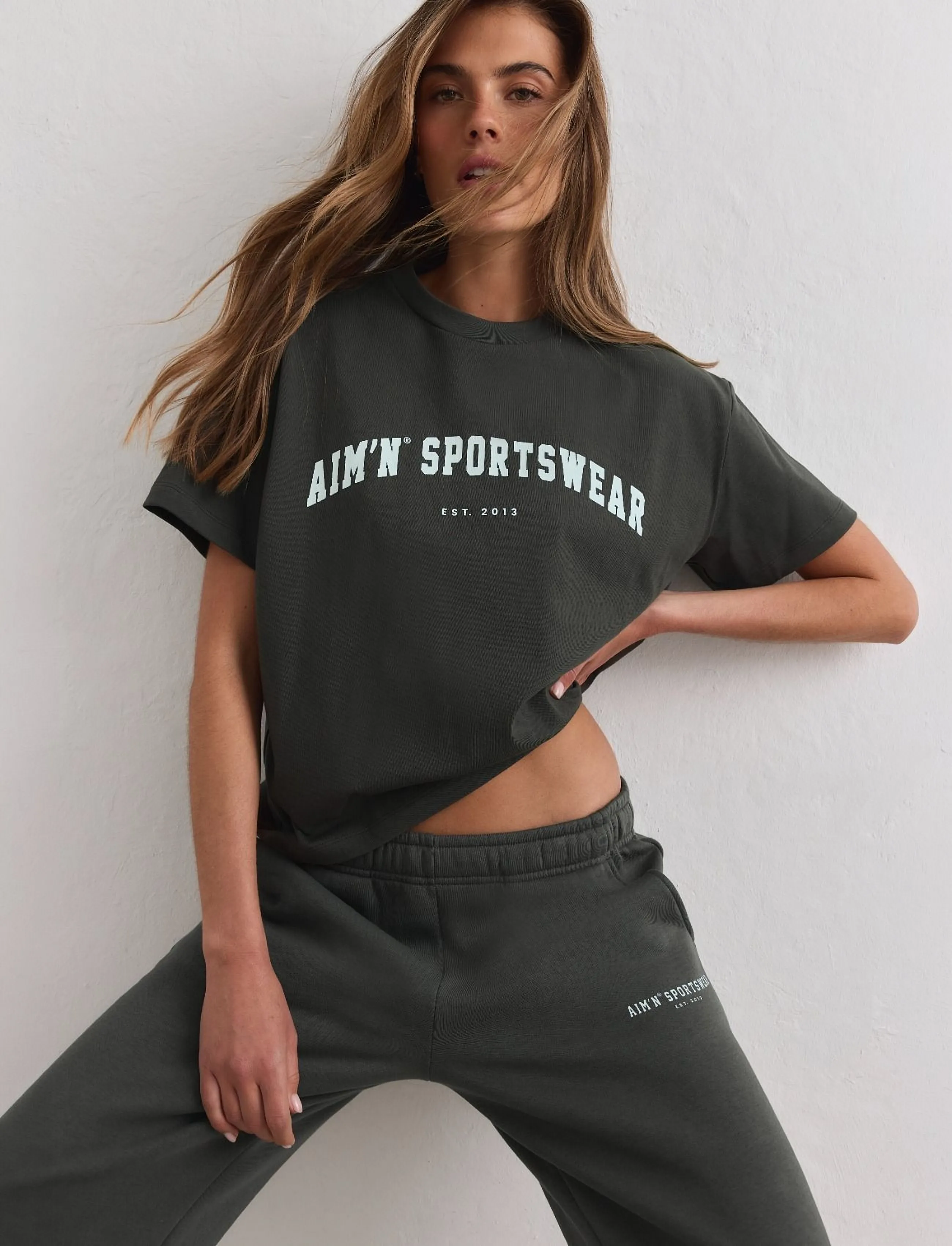 Aimn Varsity Boxy T-Shirt dam – bild 3