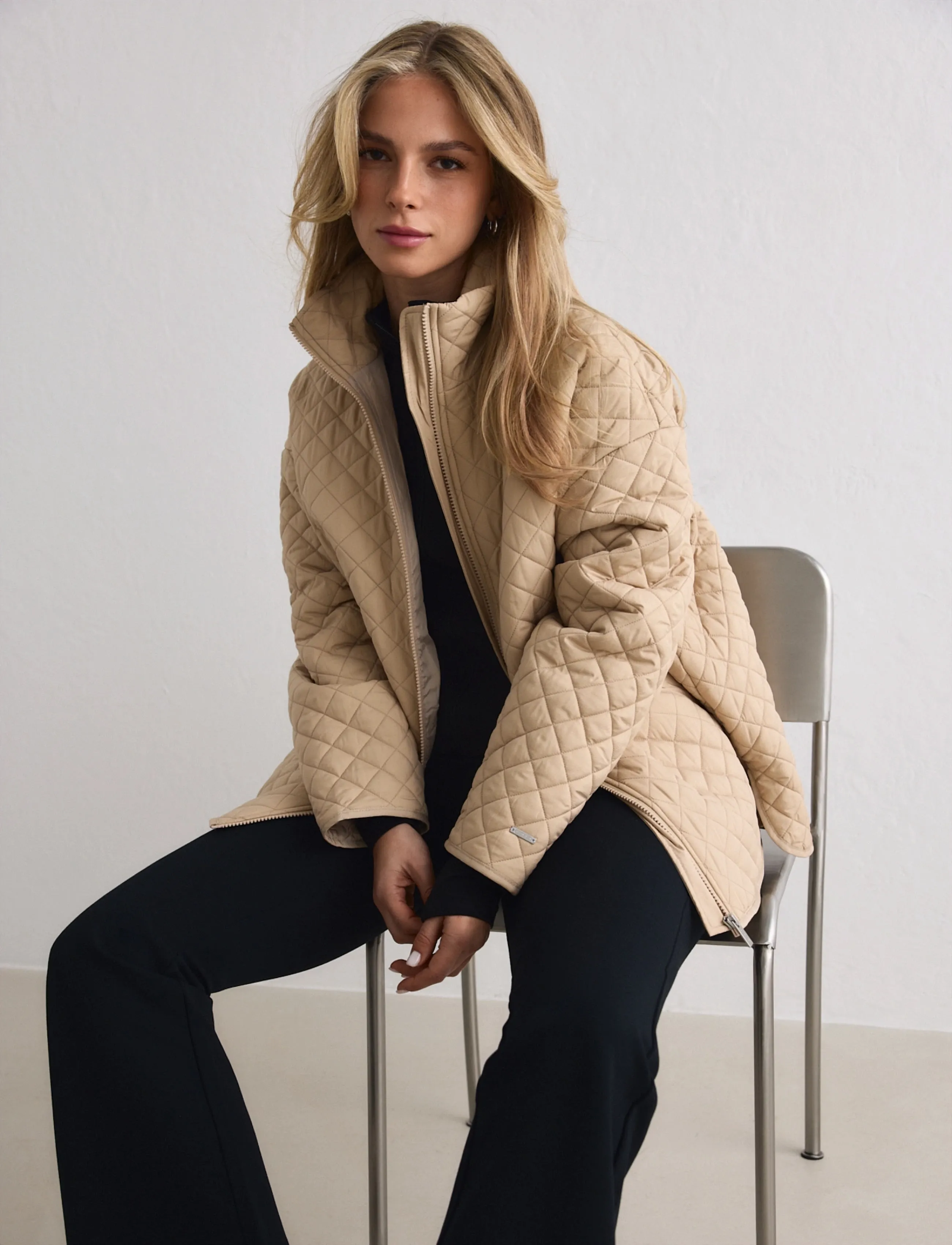 aim´n - Oversized Quilted Jacket - freizeitjacken - beige - 5