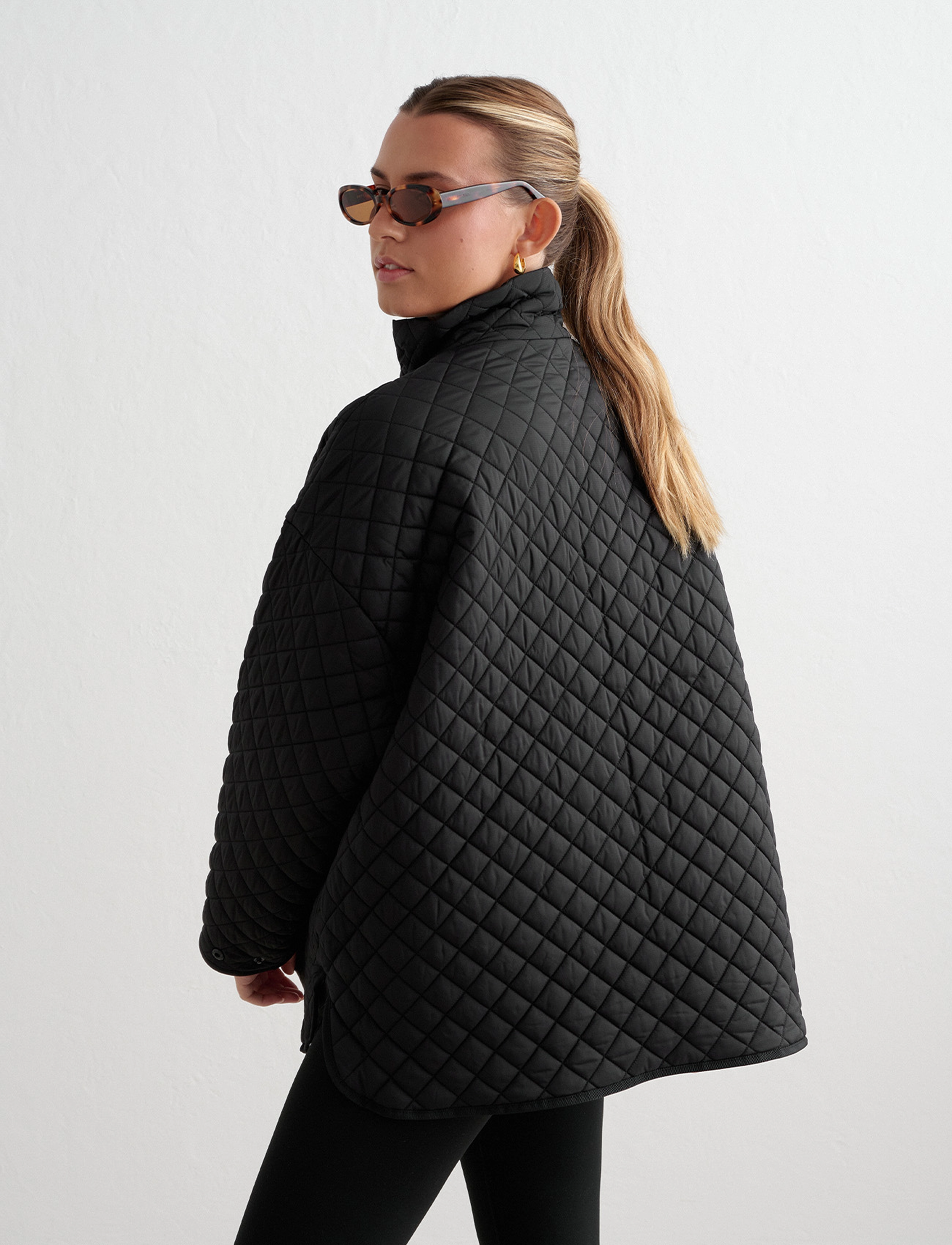 aim´n - Oversized Quilted Jacket - casual jackets - black - 5