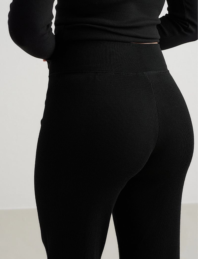 aim´n - Ribbed Wool Wide Pants - träningsbyxor - black - 3