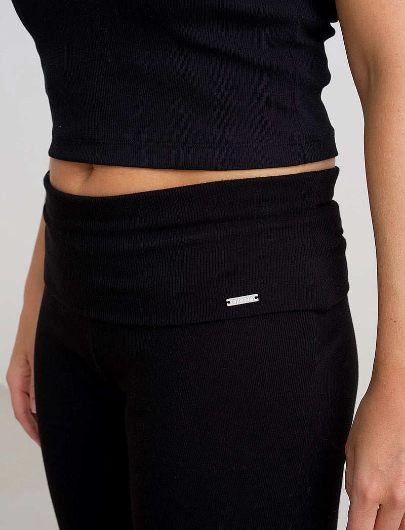 aim´n - Ease Ribbed Petite Pants - spodnie treningowe - black - 4