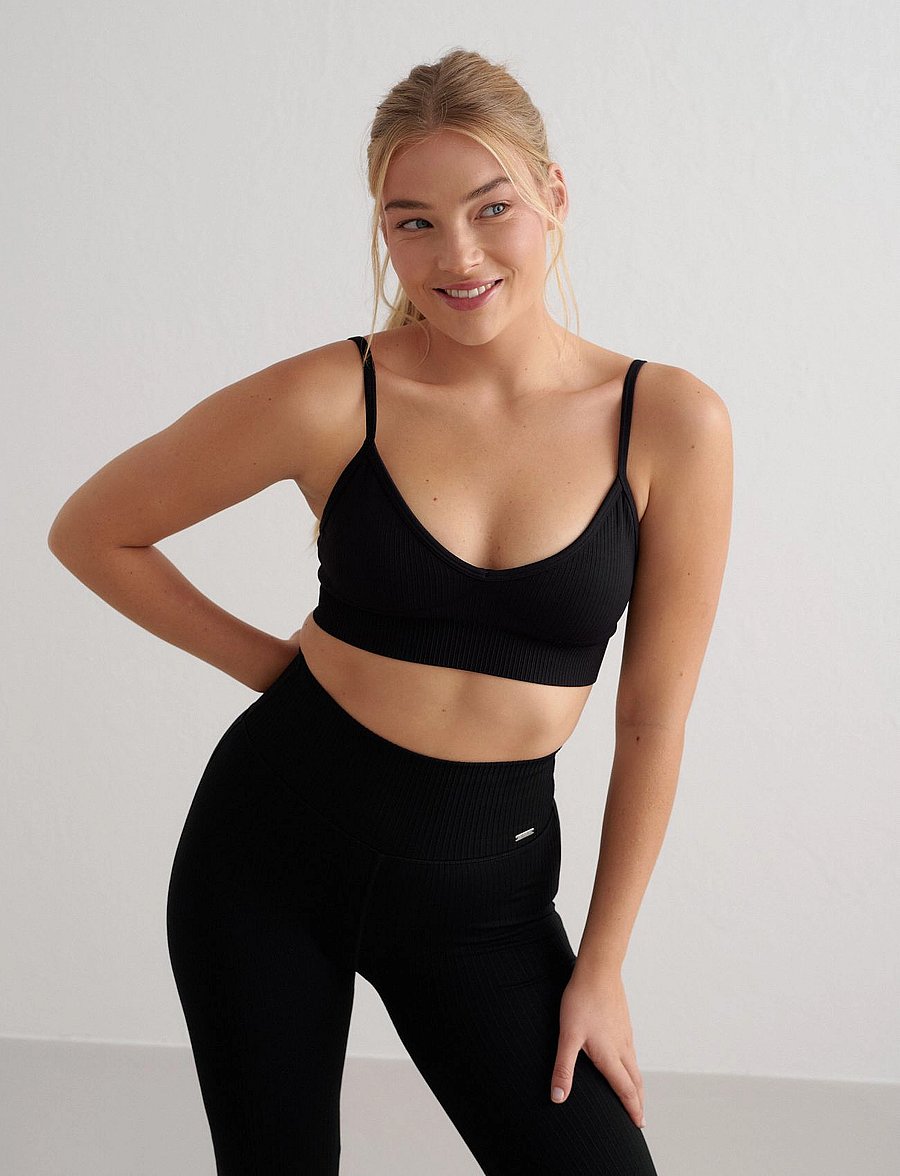 aim´n - Ribbed Seamless Deep Cut Bra - sport-bhs - black - 0