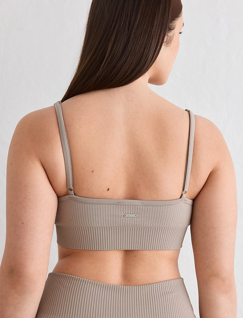aim´n - Ribbed Seamless Deep Cut Bra - sport-bhs - dark clay - 3