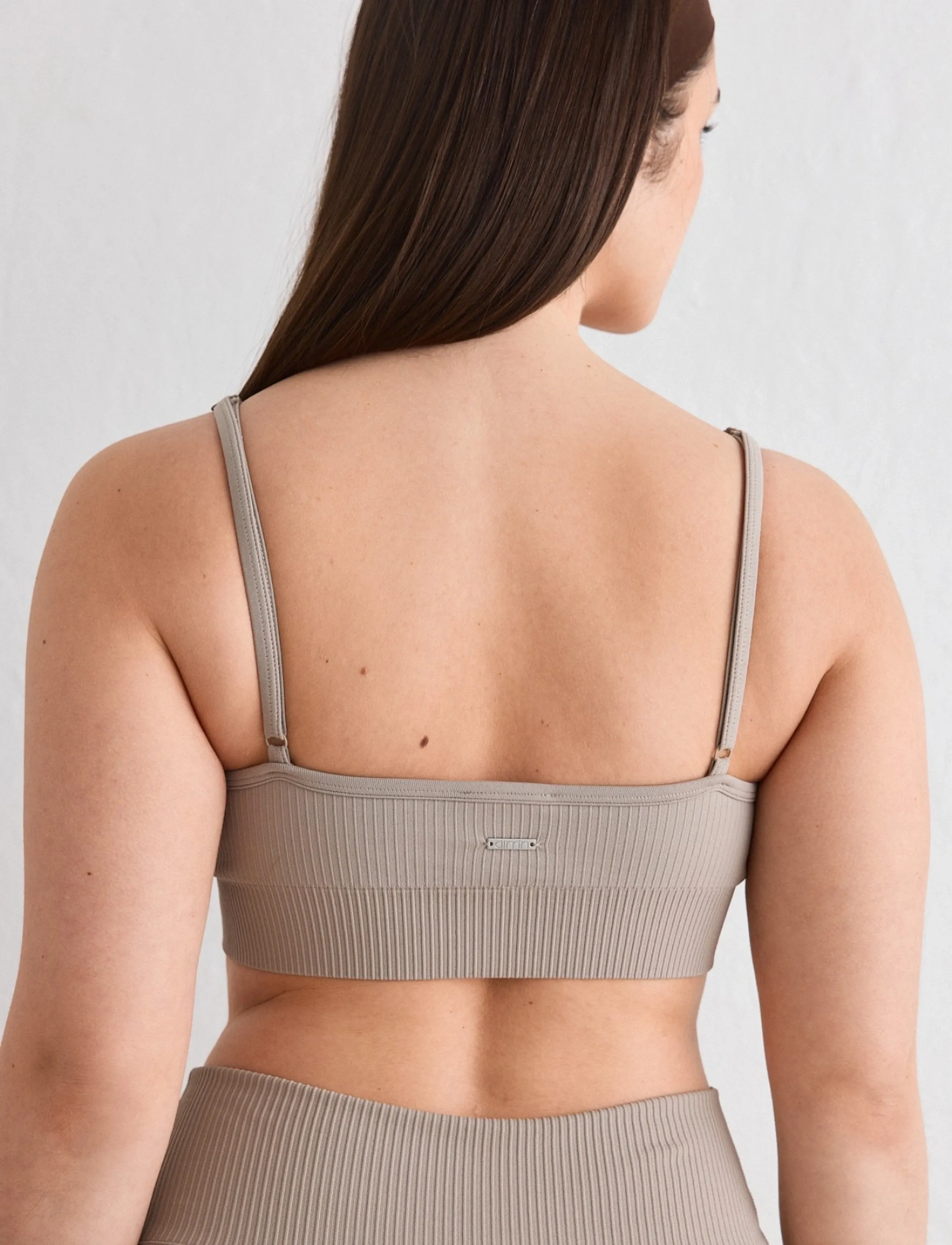 aim´n - Ribbed Seamless Deep Cut Bra - sportinės liemenėlės - dark clay - 3