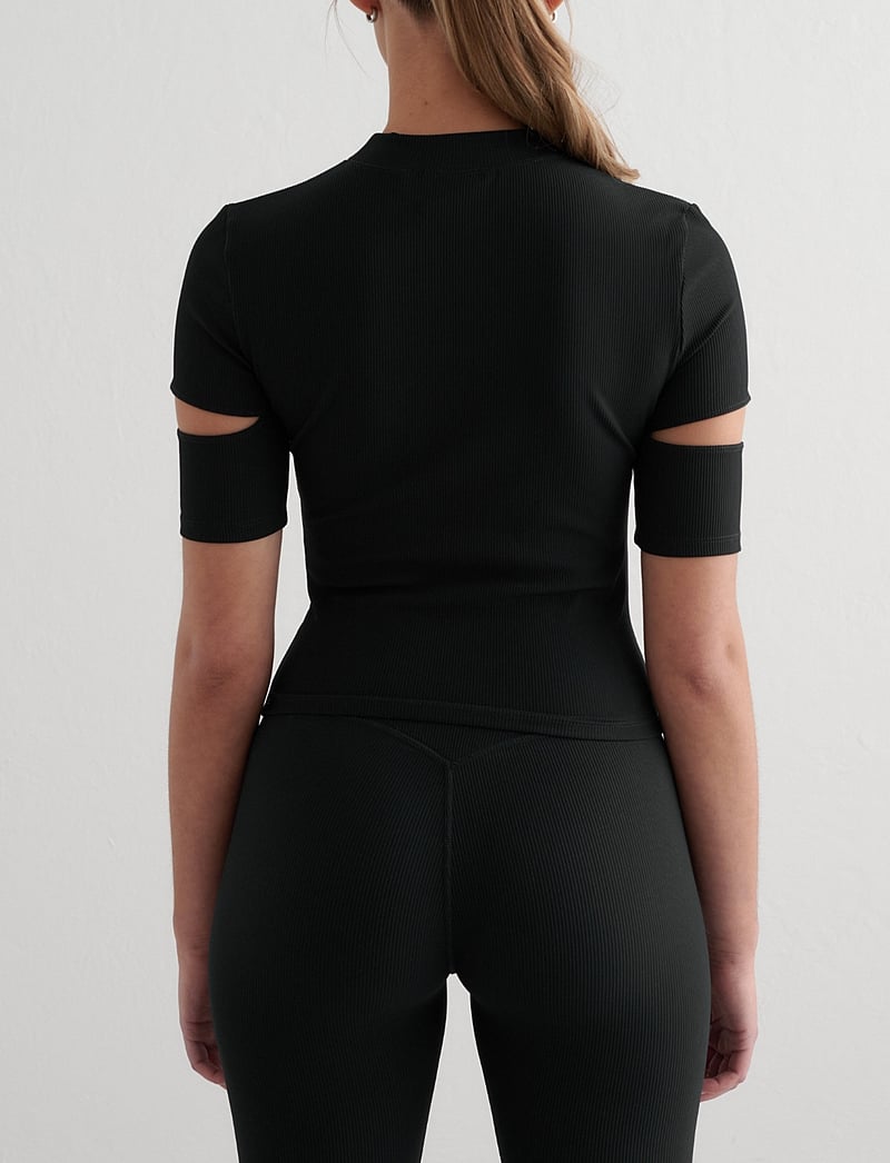 aim´n - Ribbed Performance Cut-Out Top - t-shirts - black - 2
