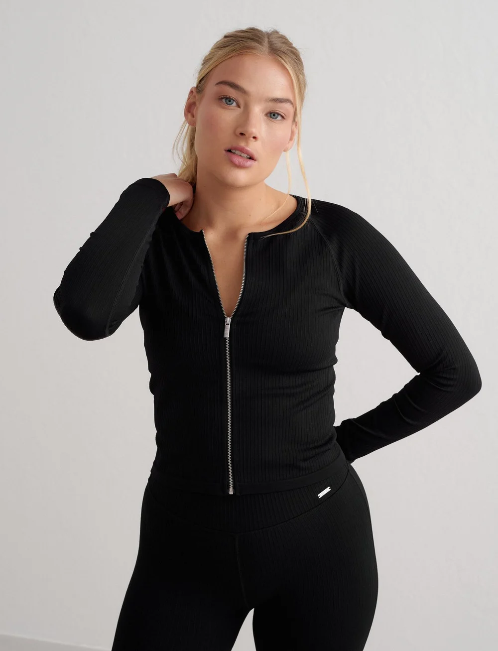 aim´n - Ribbed Seamless Zip Jacket - träningsjackor - black - 0