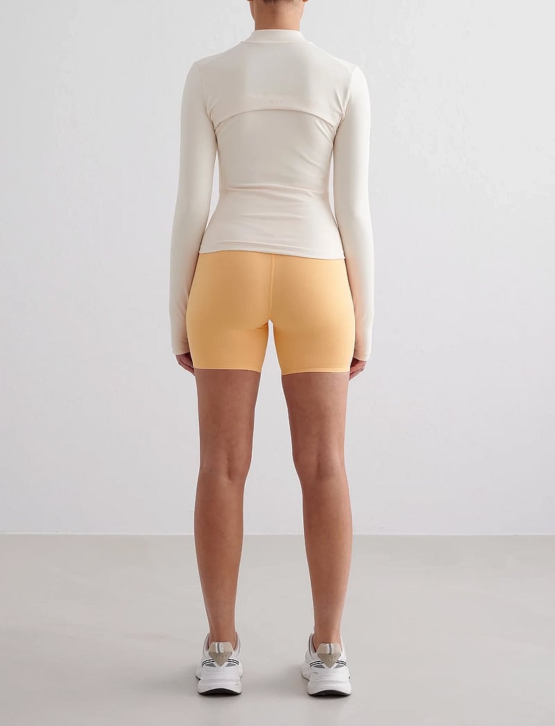 aim´n - Sense Zip Jacket - träningsjackor - almond white - 5