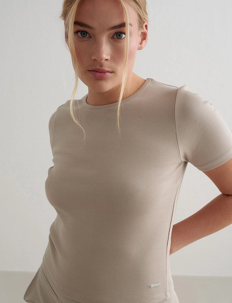 aim´n - Ease Ribbed Short Sleeve - t-shirts - dark clay - 0