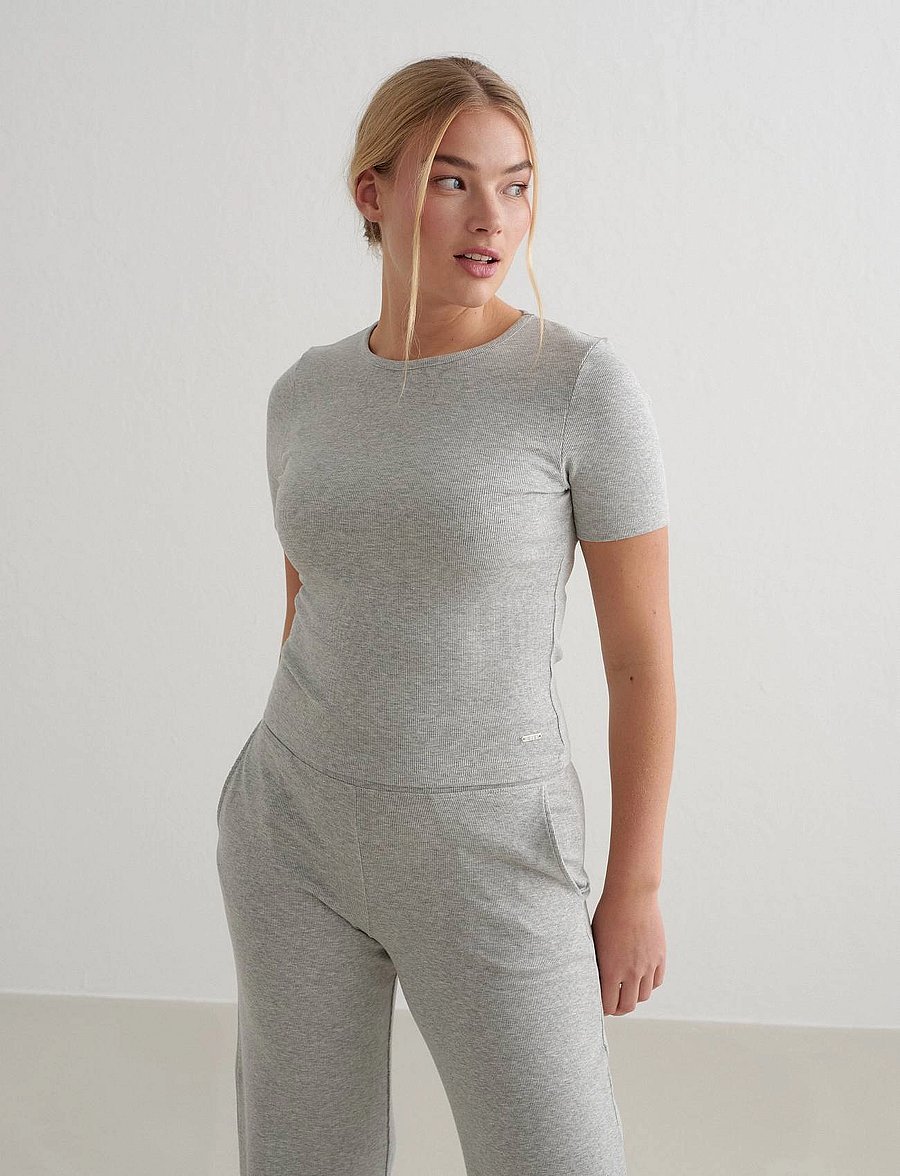 aim´n - Ease Ribbed Short Sleeve - topper & t-skjorter - grey melange - 4
