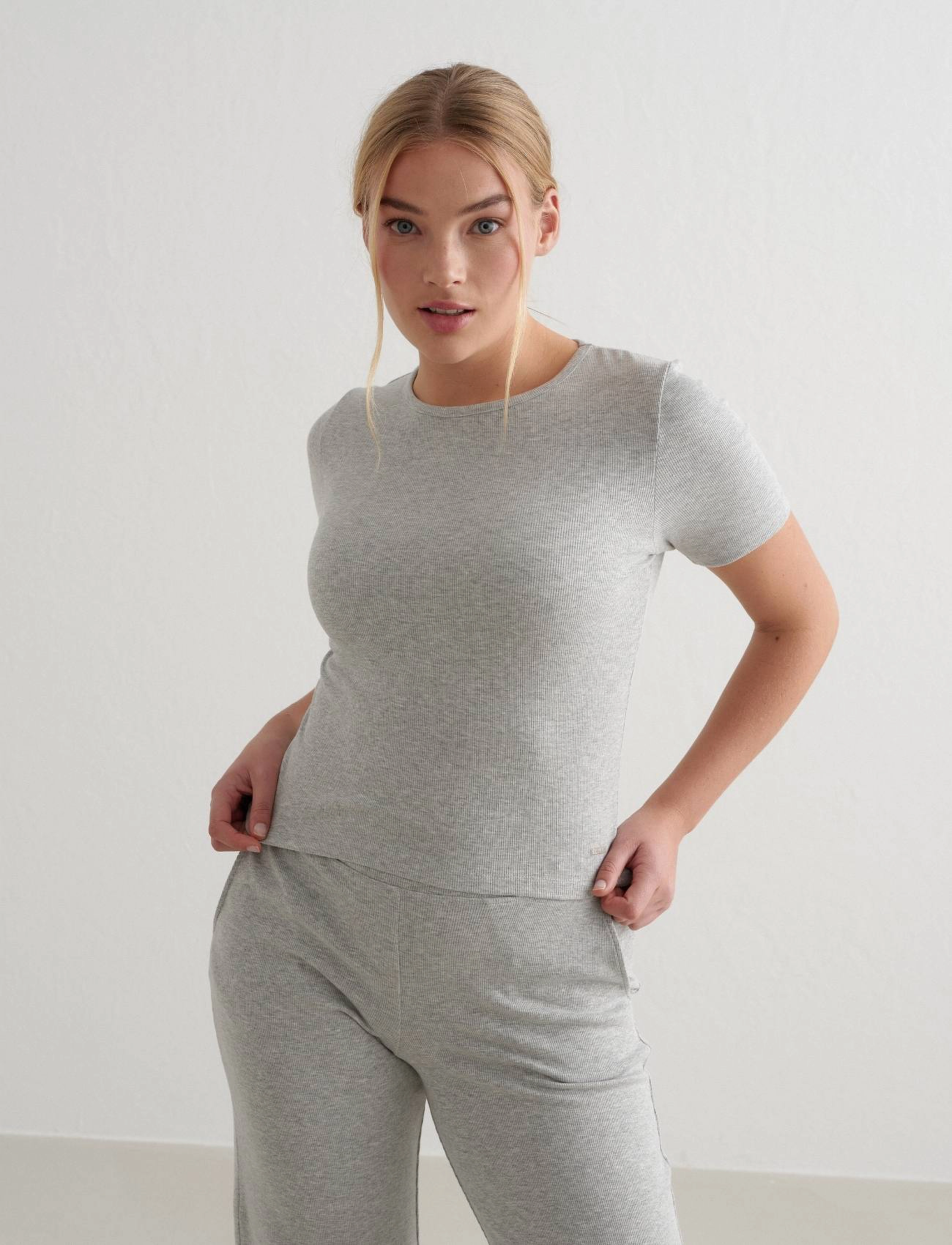 Ease Ribbed Short Sleeve 6
