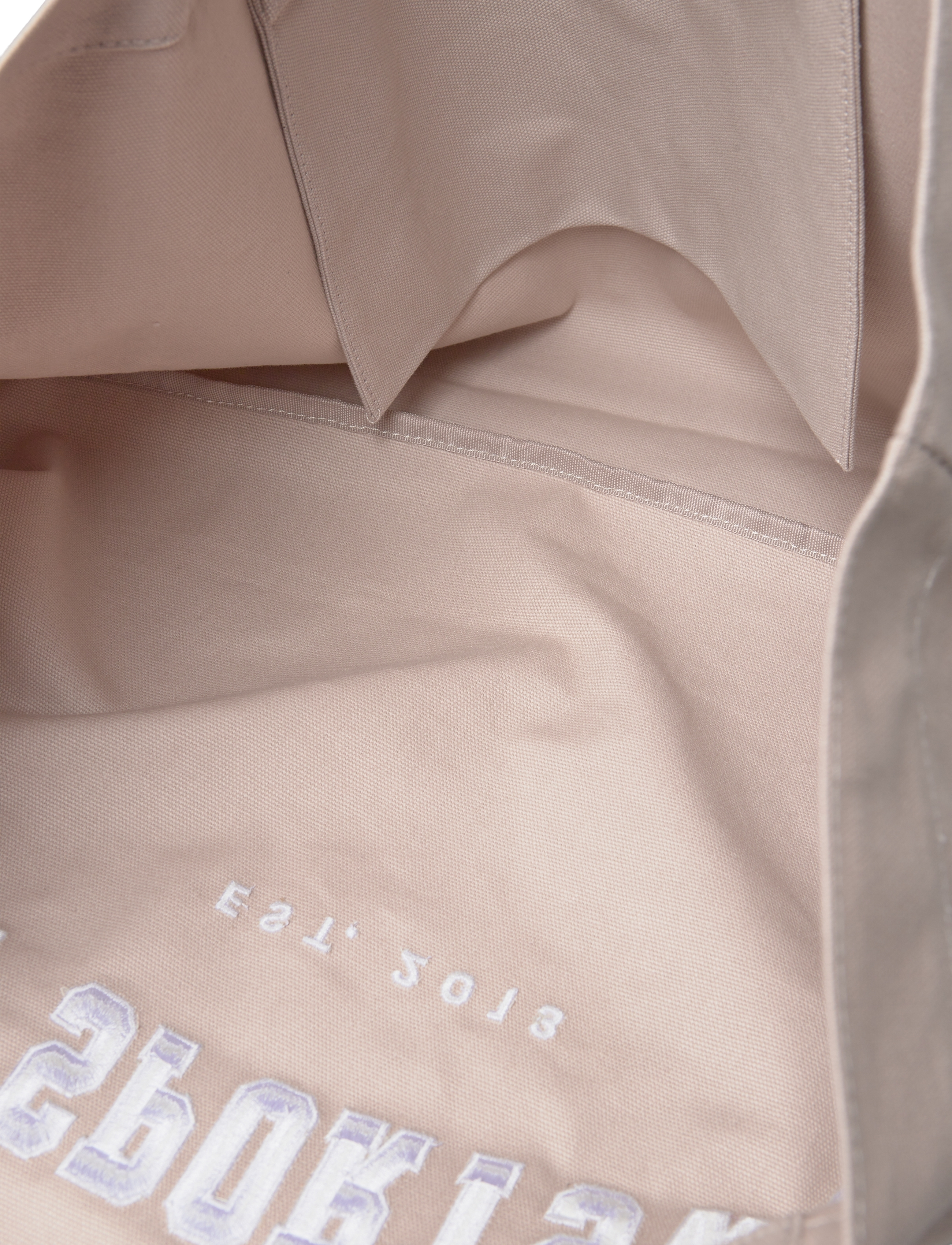 aim´n - Varsity Tote Bag - tragetaschen - dark clay - 4