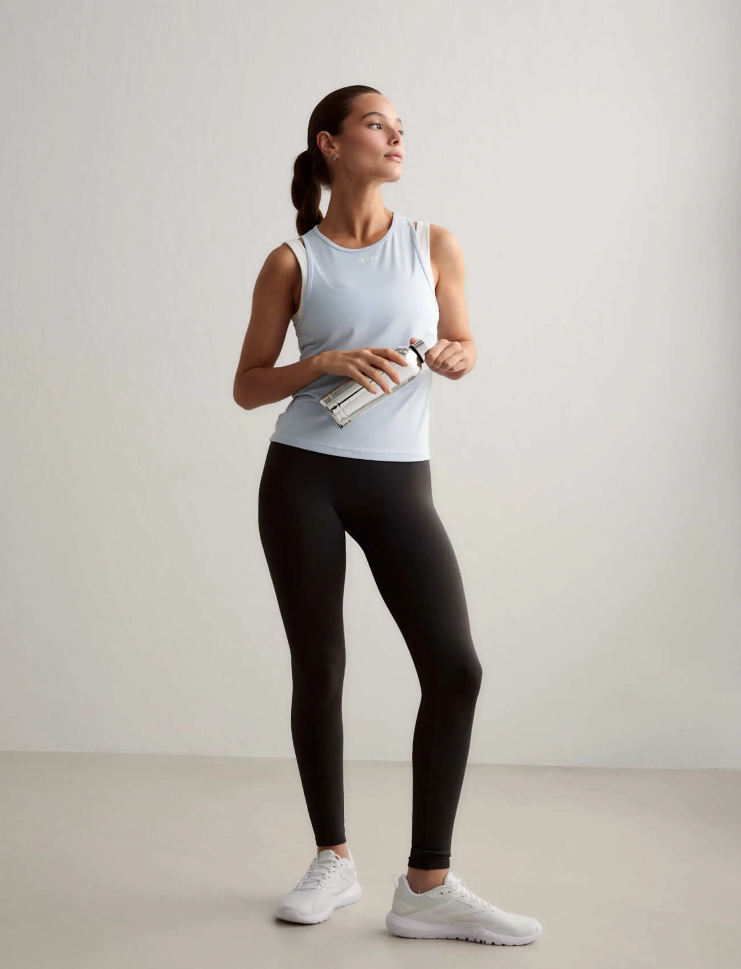 aim´n - Soft Basic Singlet - tank tops - aura - 3