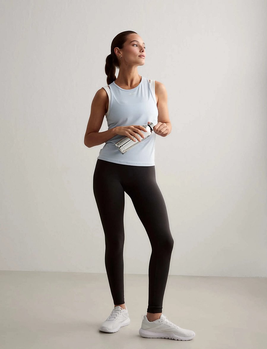 aim´n - Soft Basic Singlet - tank tops - aura - 3