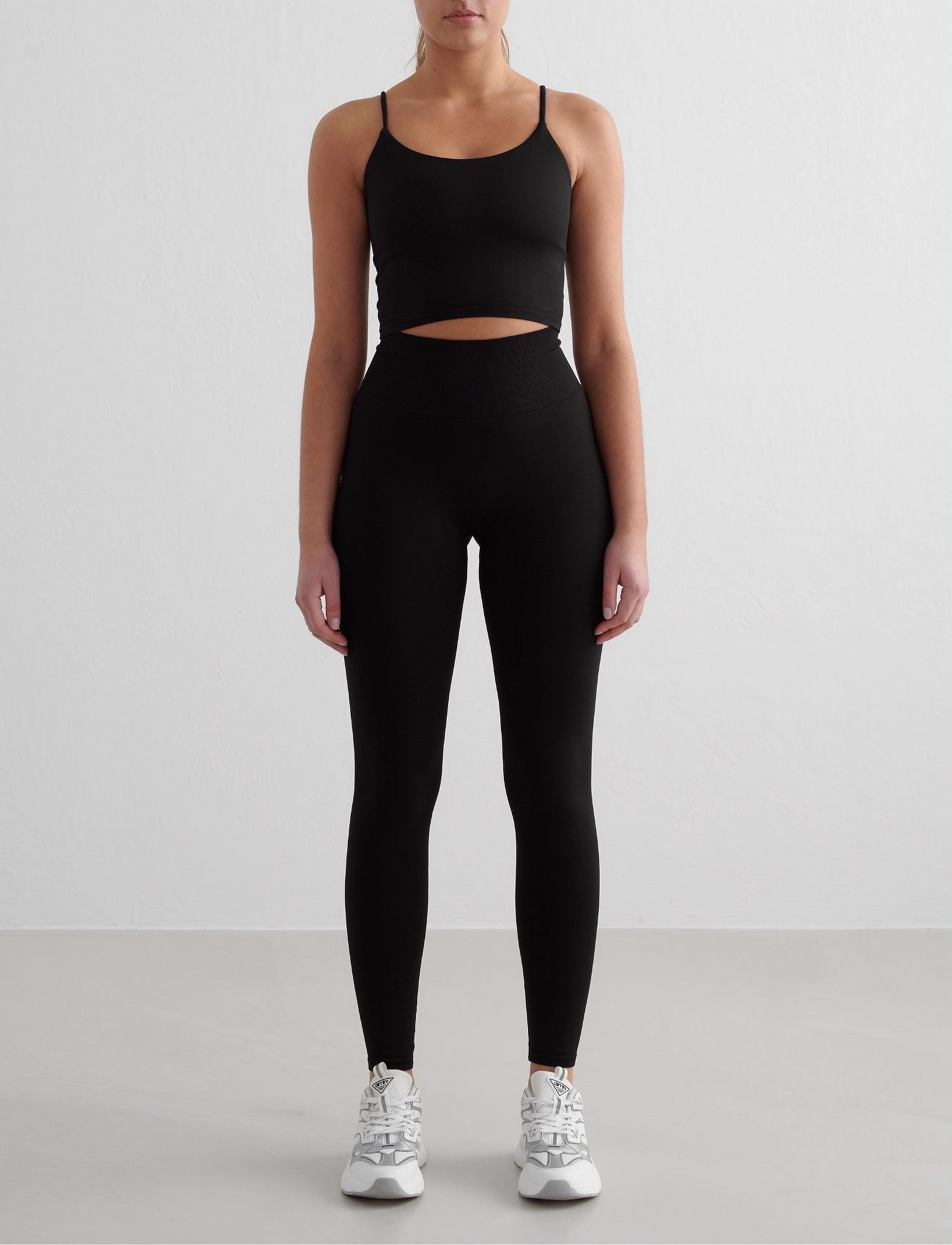 aim´n - Shape Seamless Strap Singlet - sportoberteile - black - 3