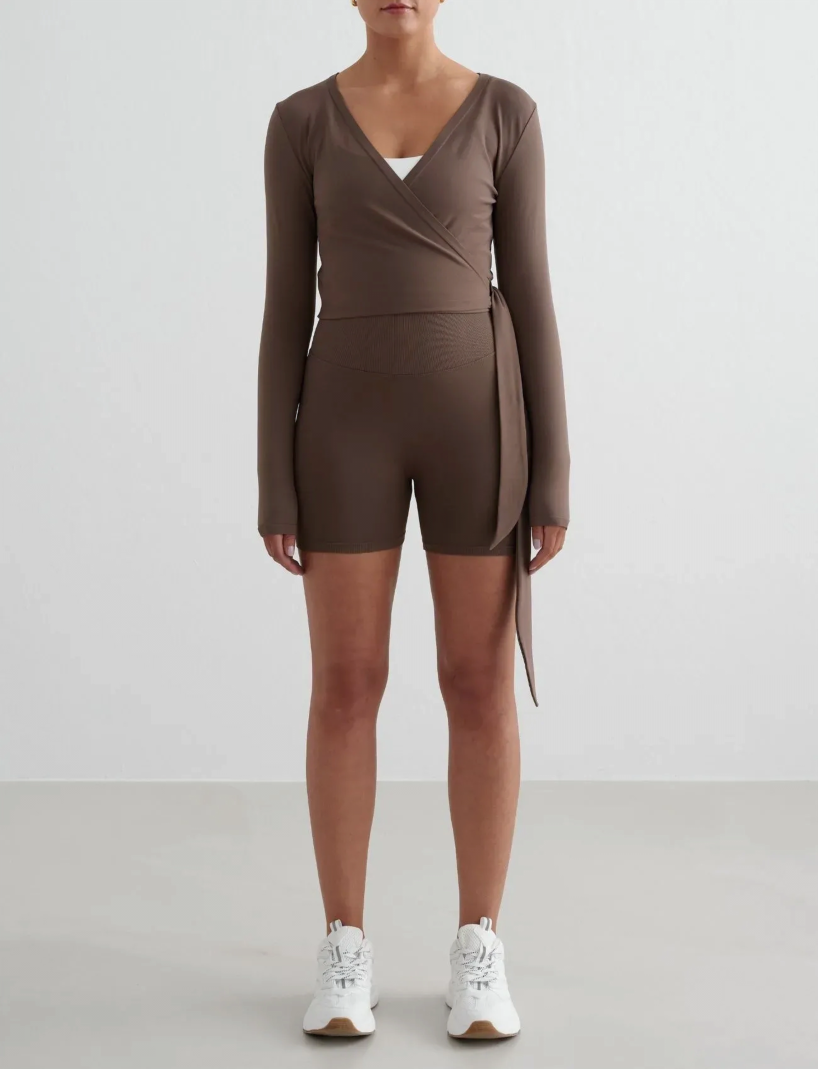 aim´n - Shape Seamless Wrap Long Sleeve - langarmshirts - macchiato - 4
