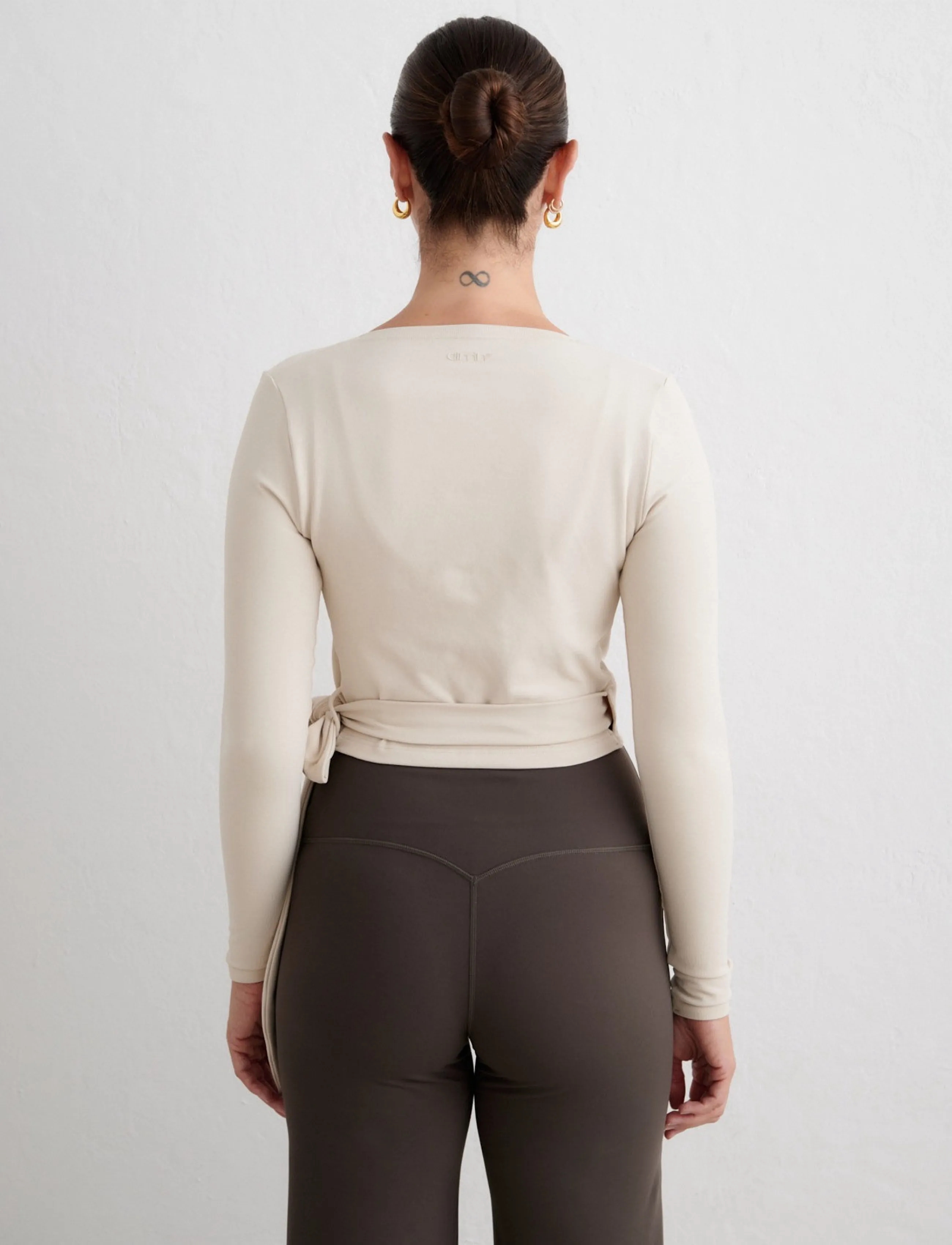 aim´n - Shape Seamless Wrap Long Sleeve - langarmshirts - sand - 3