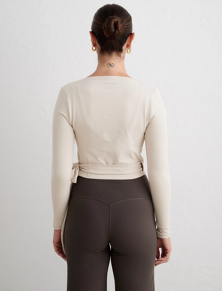 aim´n - Shape Seamless Wrap Long Sleeve - langarmshirts - sand - 3