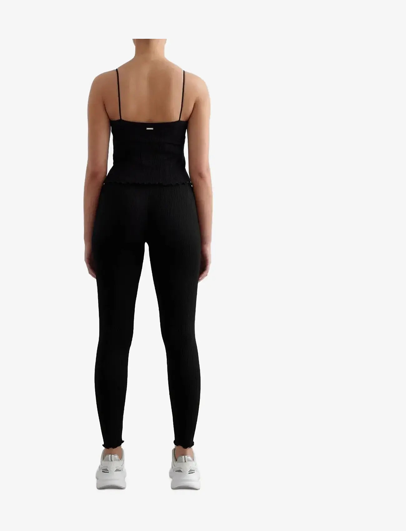 aim´n - Tulip Singlet - Õlapaeltega pluusid - black - 2