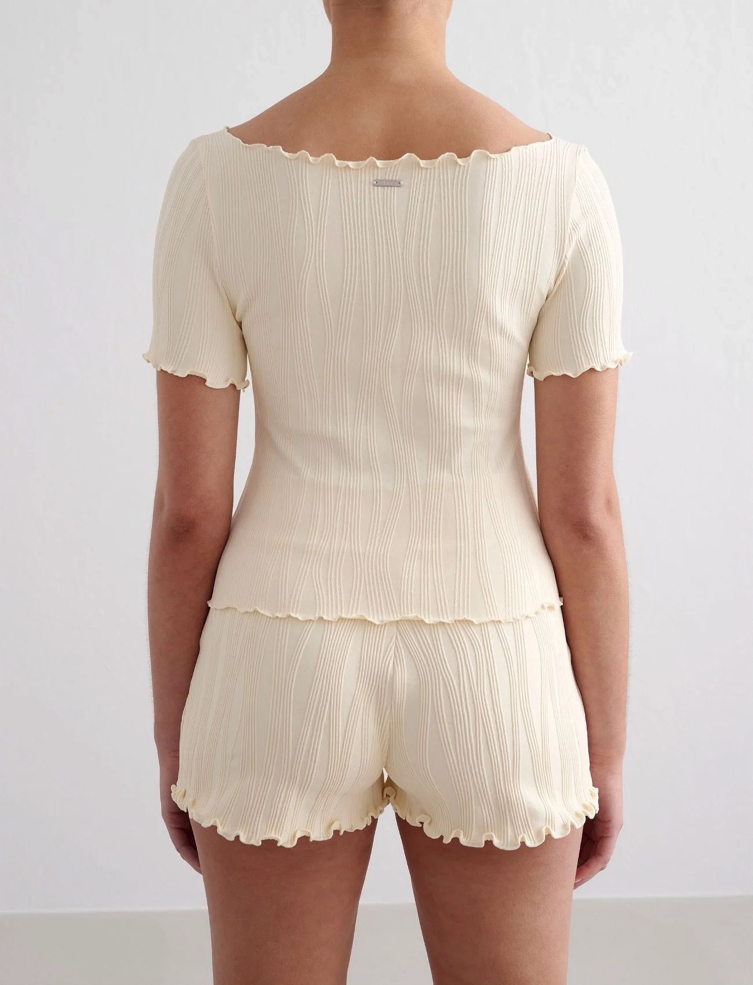 aim´n - Tulip Short Sleeve Top - t-shirts - almond white - 3
