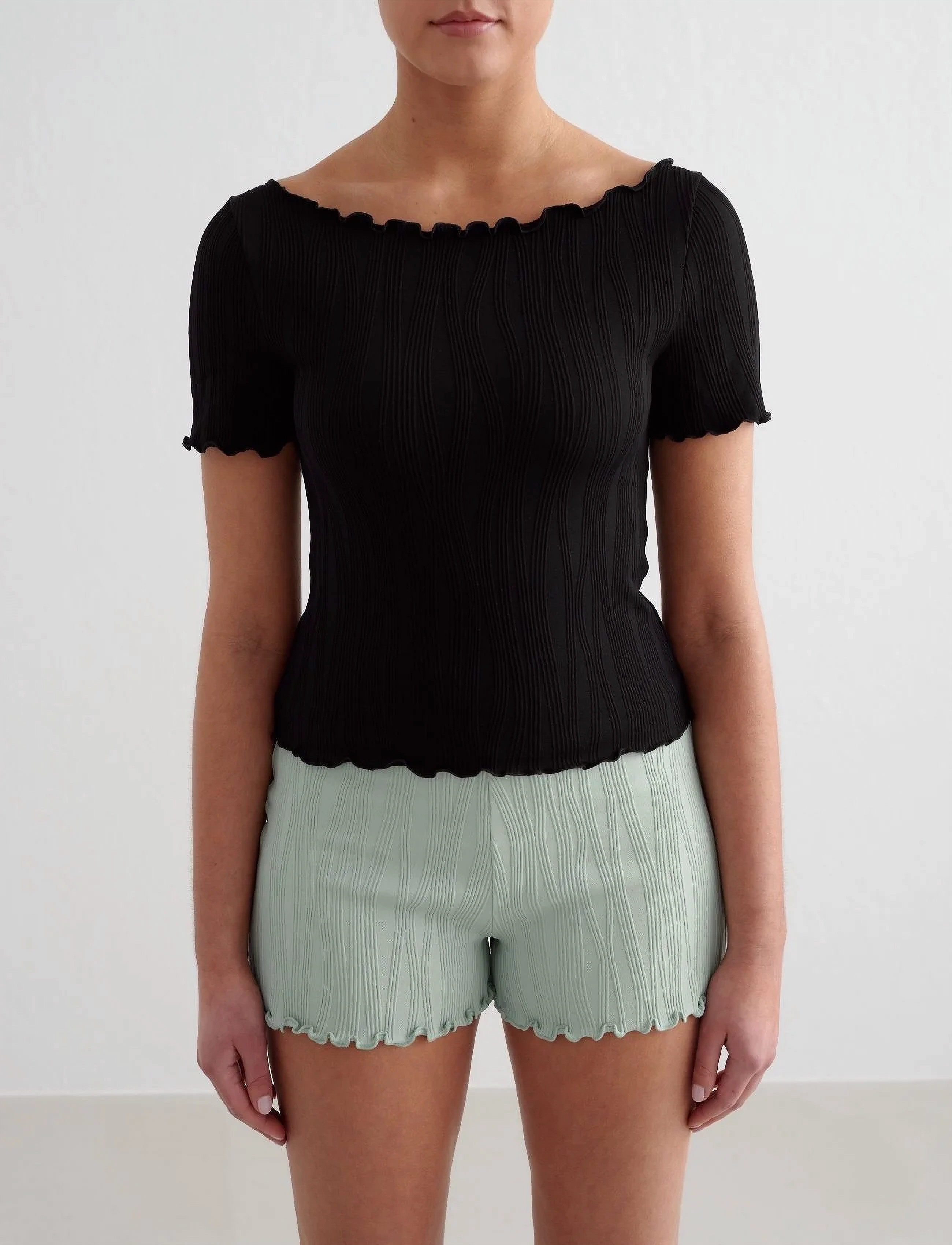 aim ́n Tulip Short Sleeve Top, L, T-shirts & Oberteile, Schwarz - Short-sleeved, Frauen