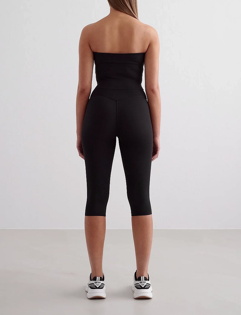 aim´n - Sense Tube Bralette - toppe & t-shirts - black - 5