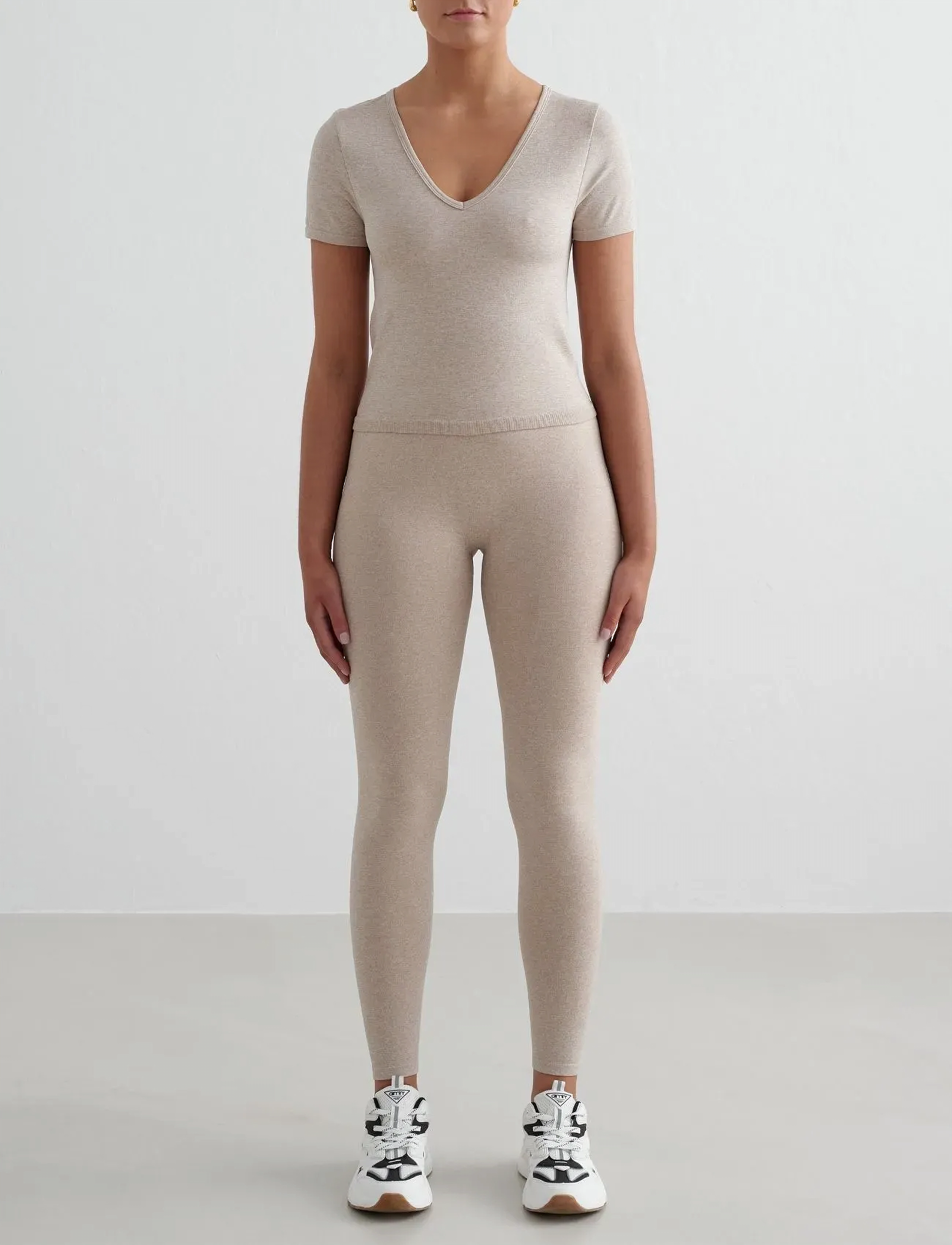 aim´n - Shape Seamless Short Sleeve - t-shirts - beige melange - 4