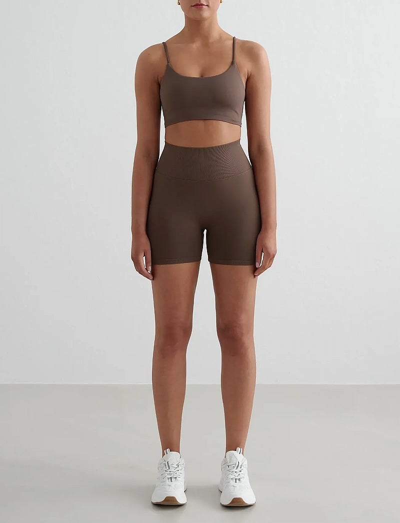 aim´n - Shape Seamless Strap Bra - sport-bhs - macchiato - 4