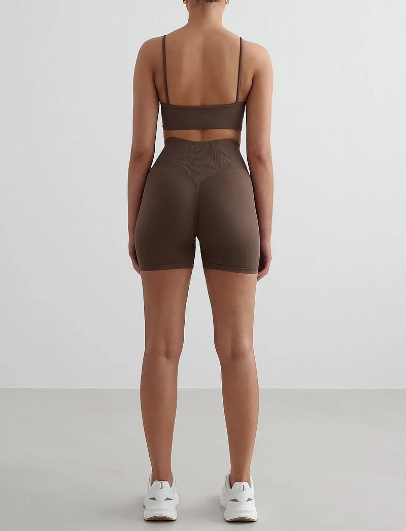 aim´n - Shape Seamless Strap Bra - sport-bhs - macchiato - 5