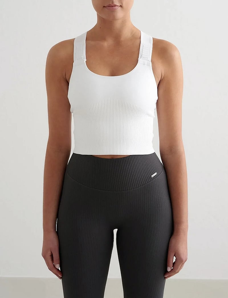 aim´n - Ribbed Seamless High Support Bralette - spordirinnahoidjad - white - 0