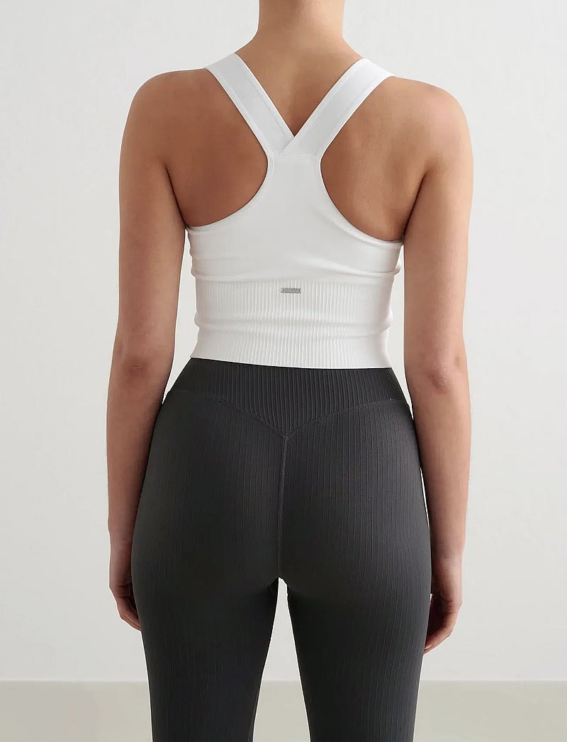 aim´n - Ribbed Seamless High Support Bralette - spordirinnahoidjad - white - 3