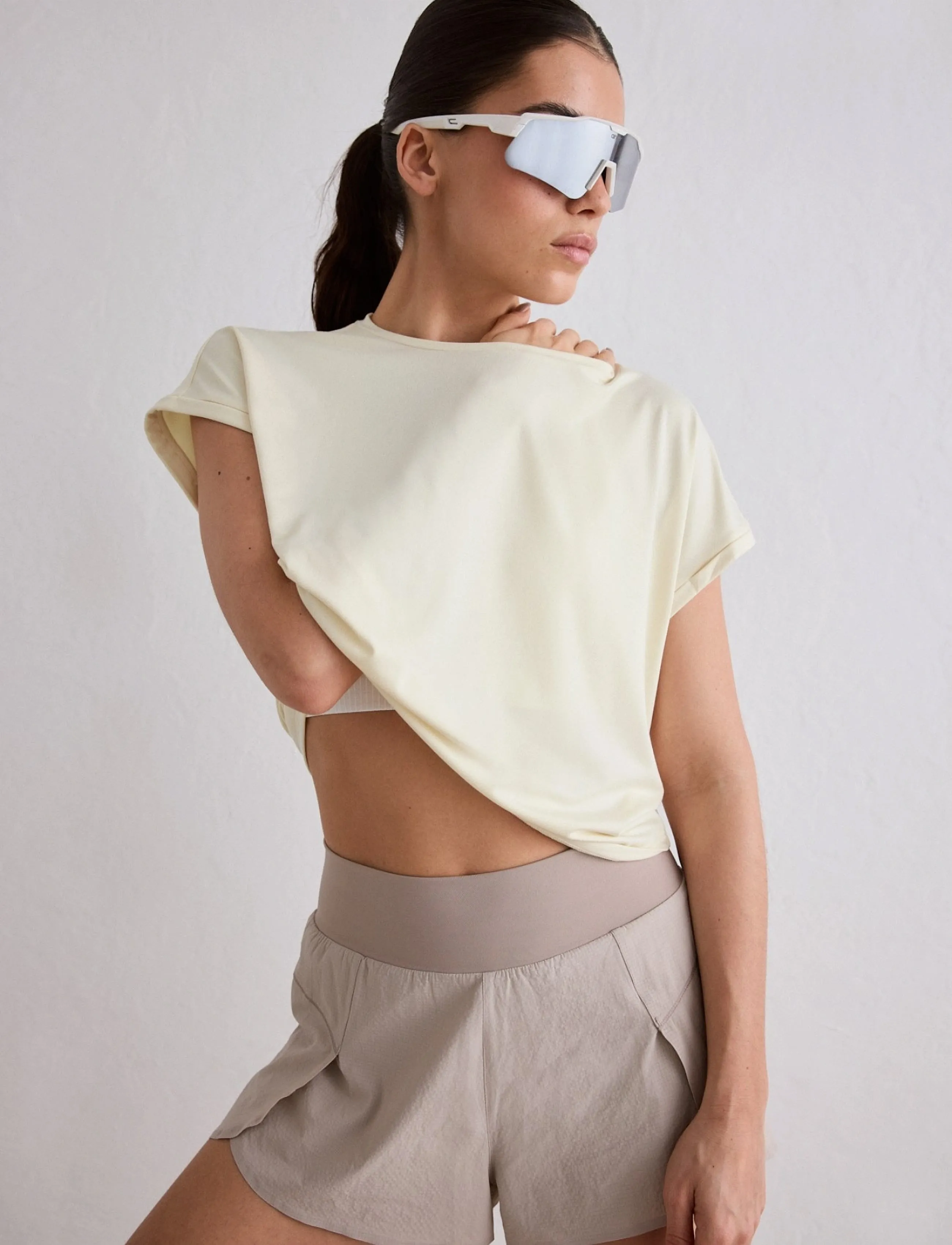 aim´n - Soft Basic Roll Sleeve Top - t-skjorter - lemon white - 4