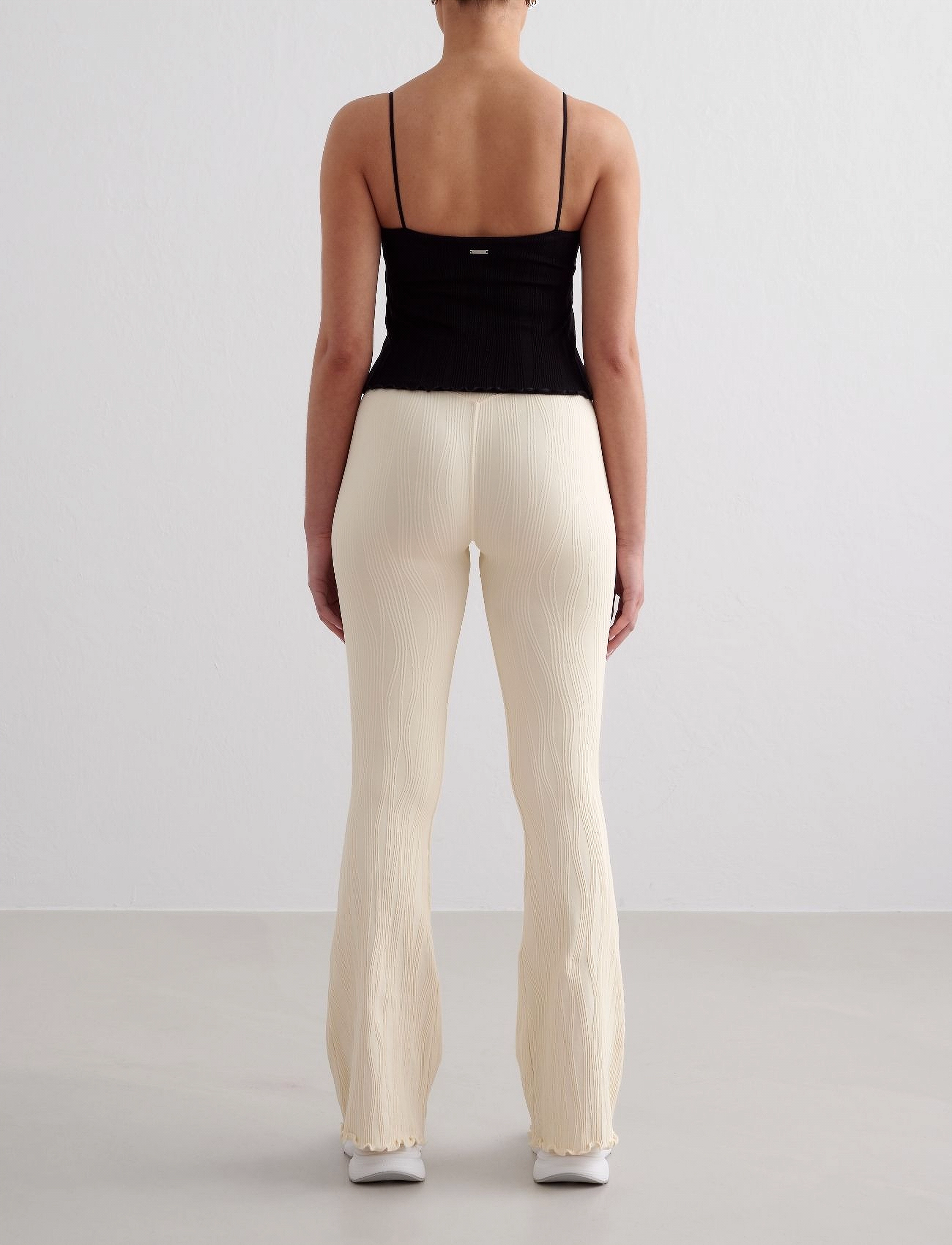 aim´n - Tulip Flare Tights - full längd - almond white - 3