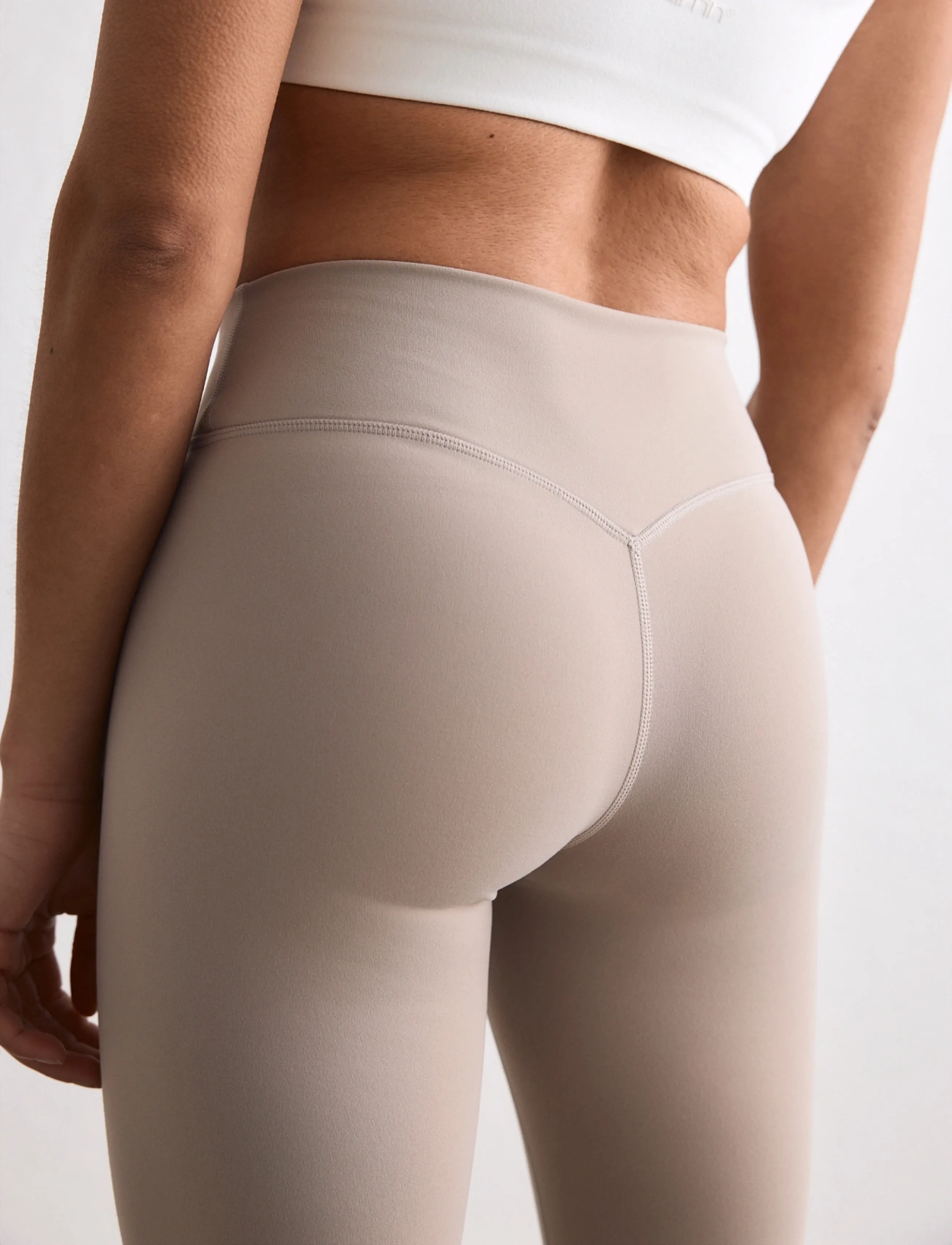 aim´n - Sense Regular Waist Flare Tights - full längd - dark clay - 5